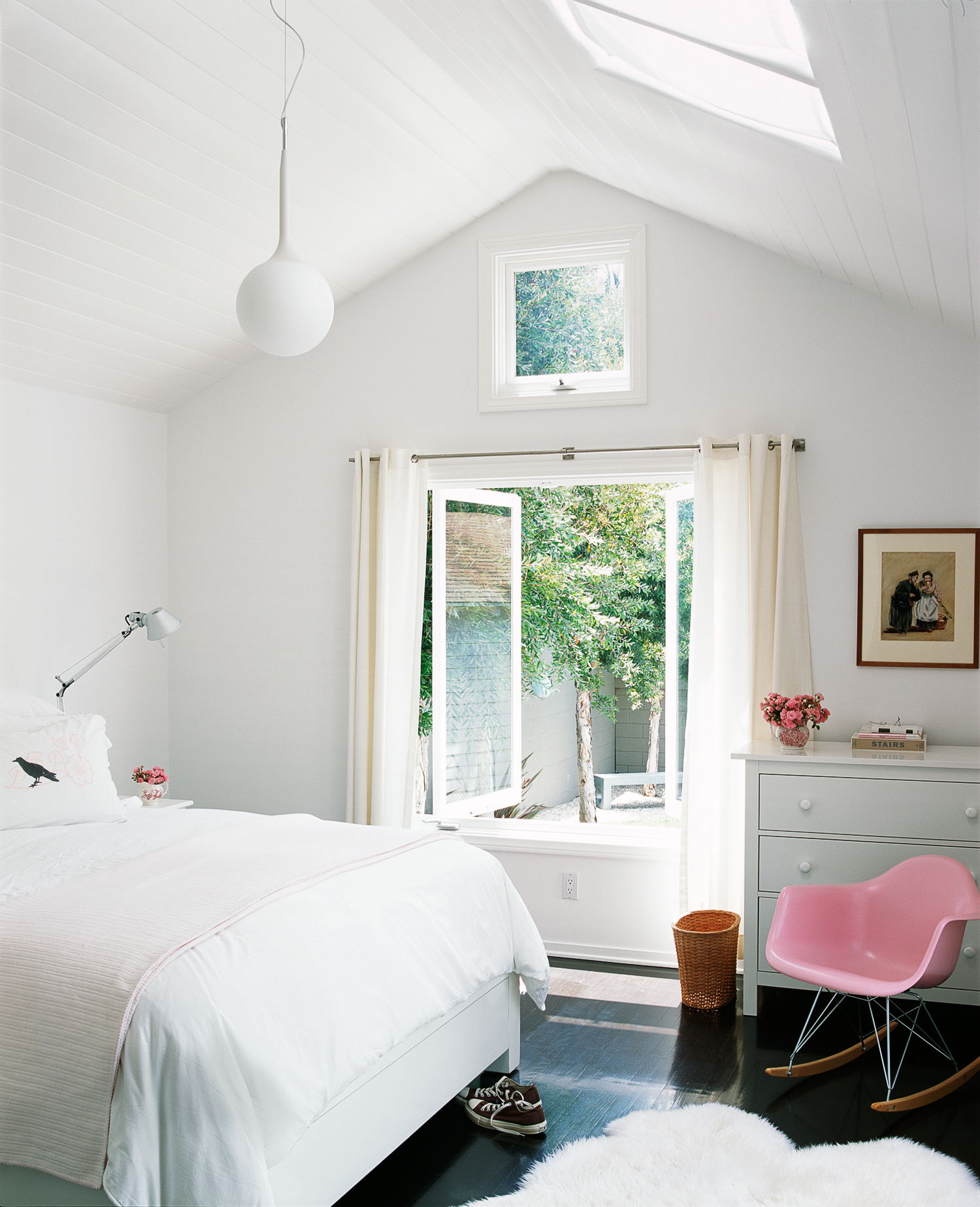 20 Design Tips For Small Bedrooms Sunset Magazine