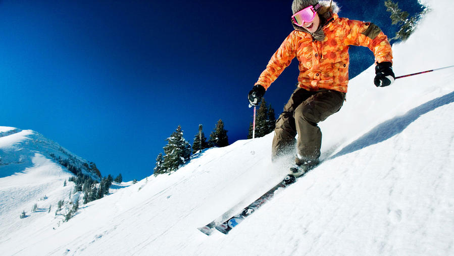 18 Reasons to Try Skiing This Season