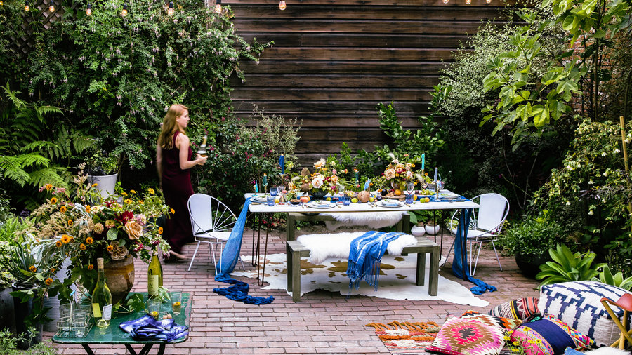 Stunning Floral Decor for Your Next Outdoor Party