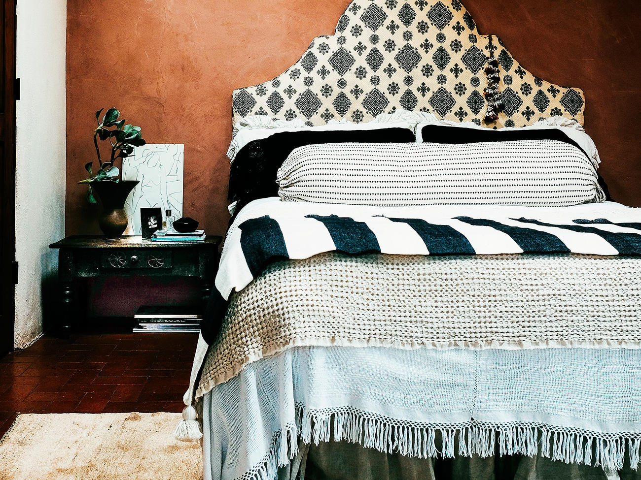 17 Ways to Decorate with Textiles