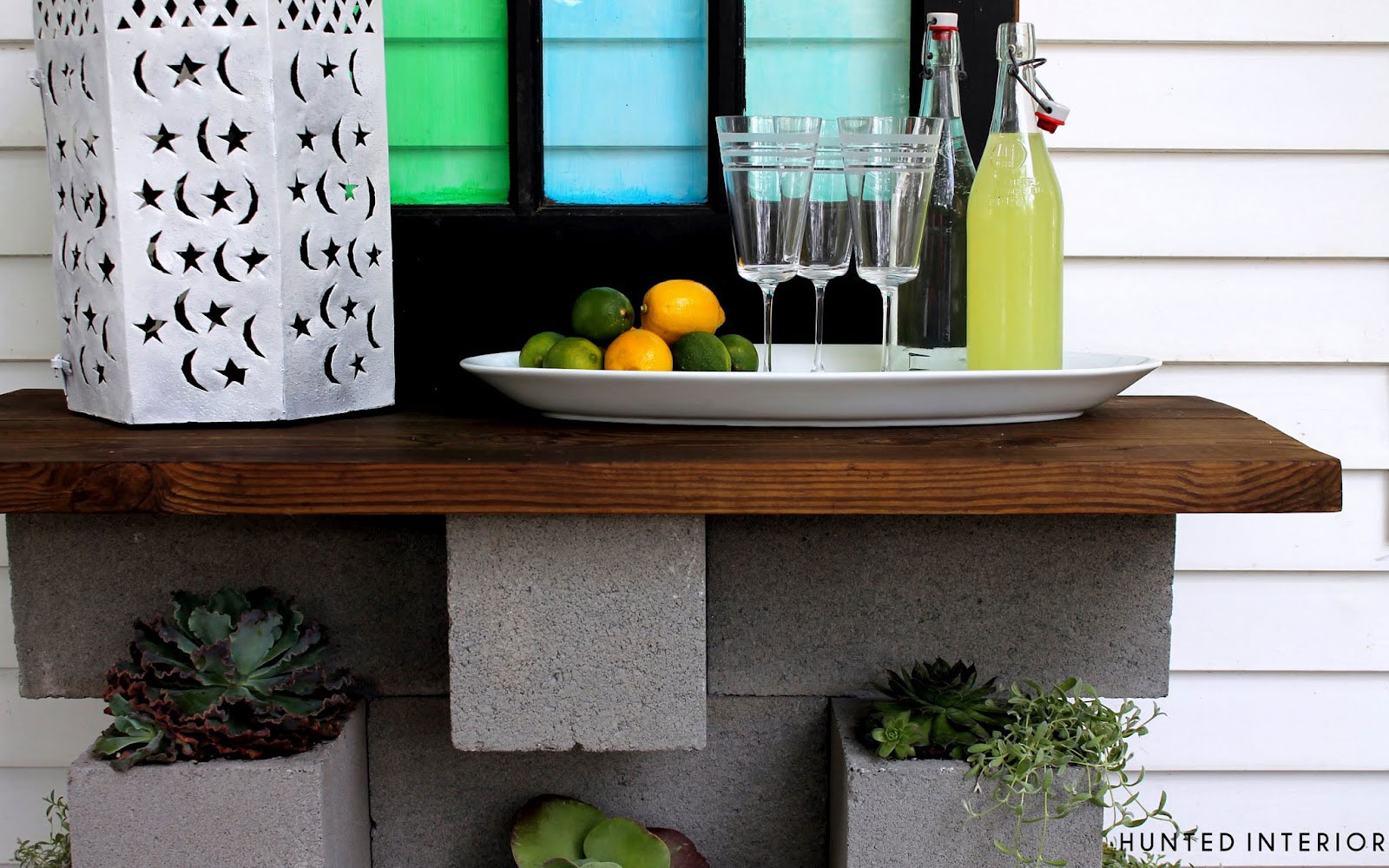 stack-up-a-cinder-block-bar-and-planter