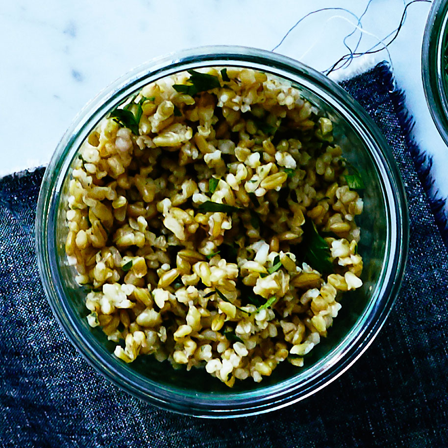 freekeh-parsley-onions-su.jpg