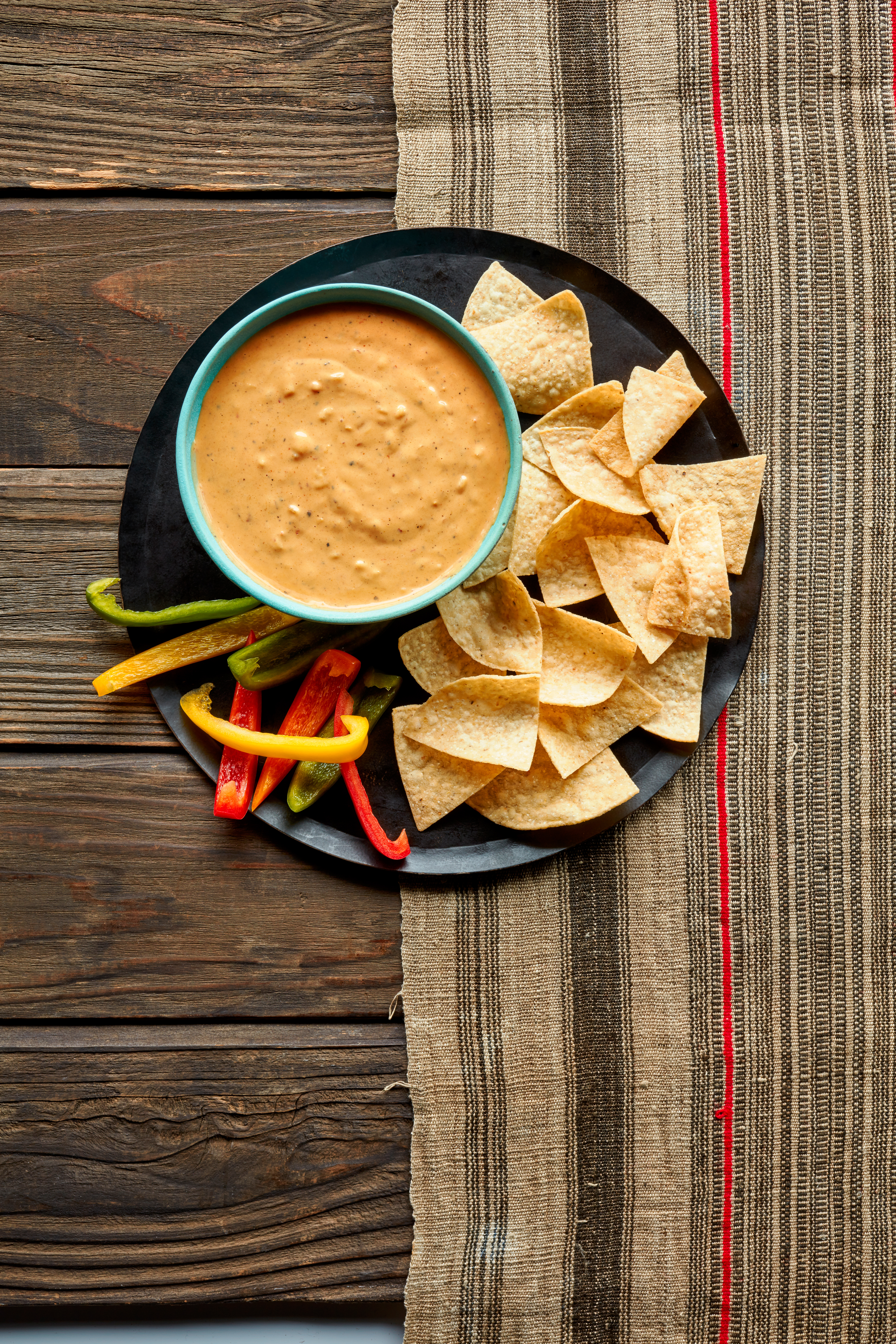 How to Make Chile con Queso