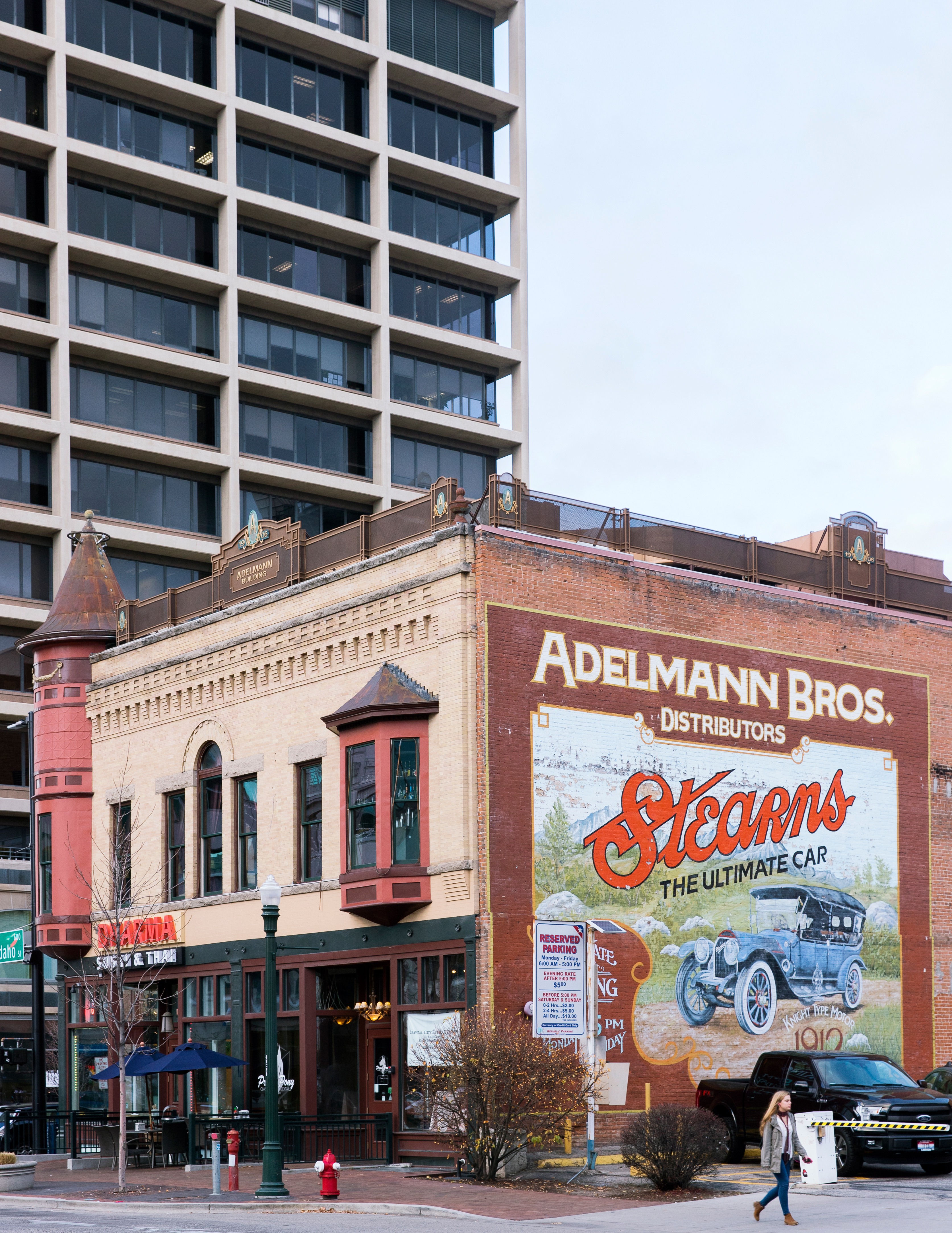 every-stroll-is-an-architectural-adventure