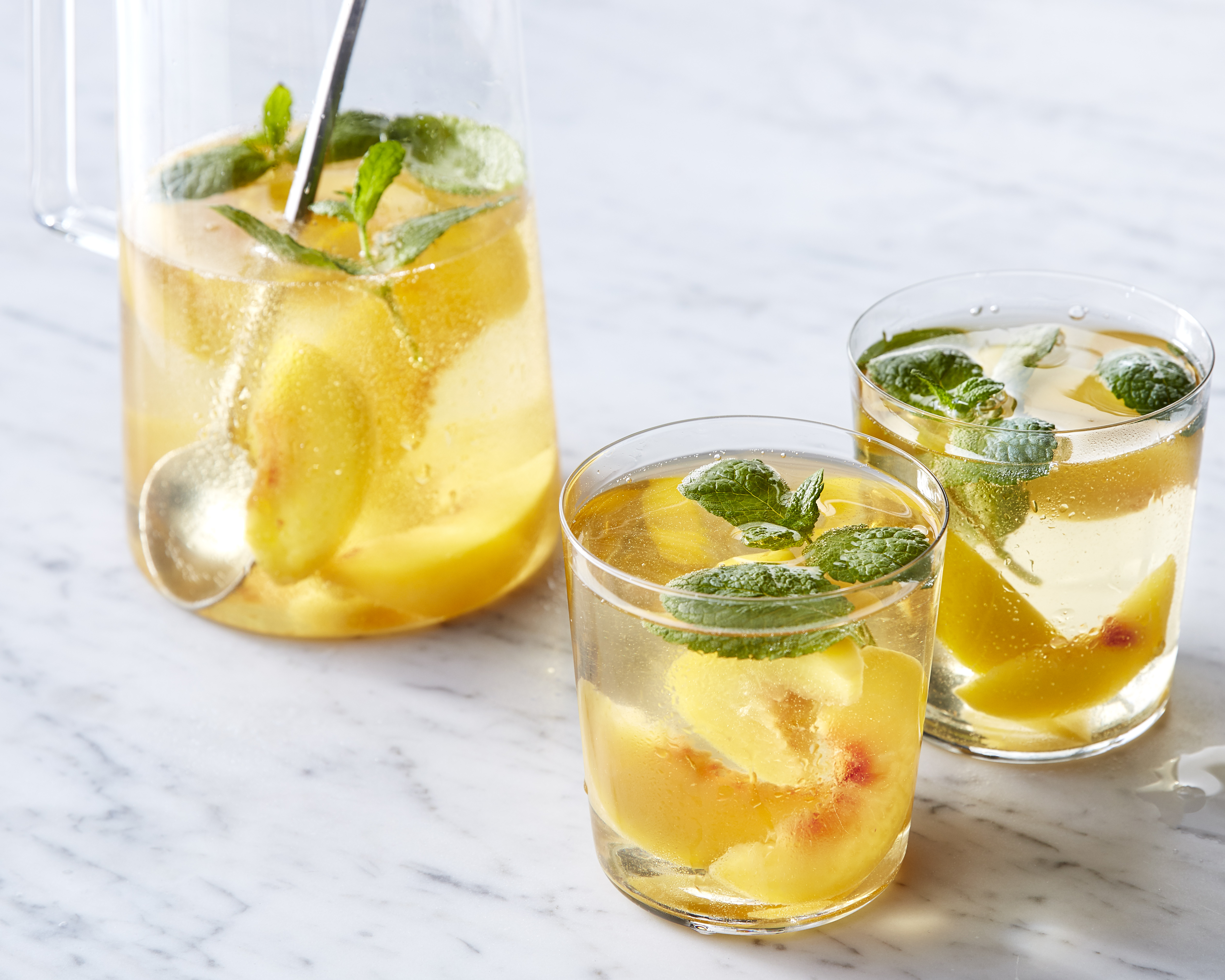 White Peach Sangria Recipe – Sunset Magazine