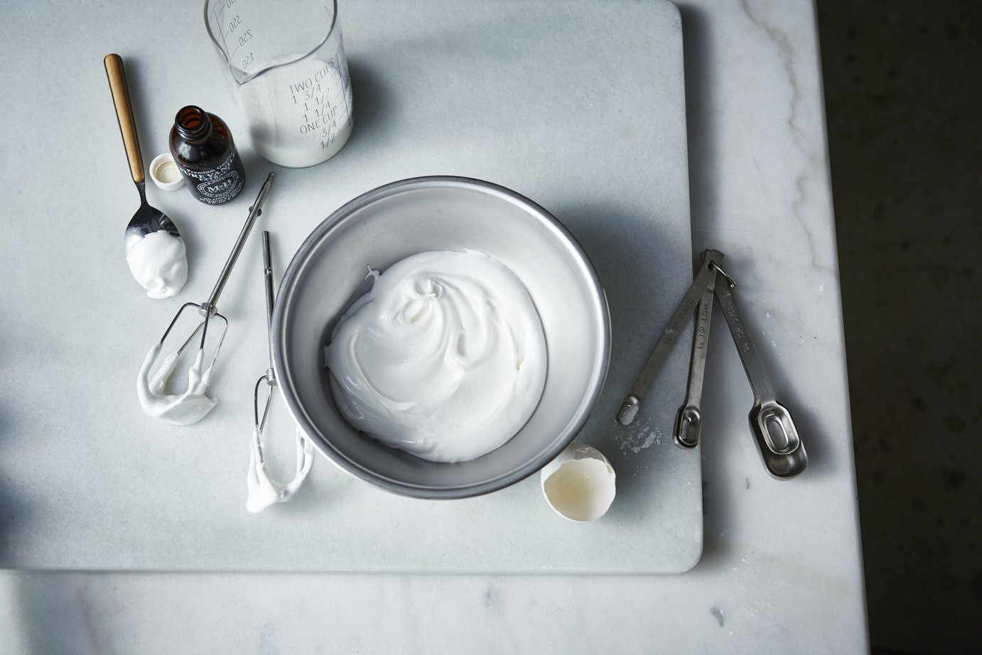 whipped-frosting-su.jpg