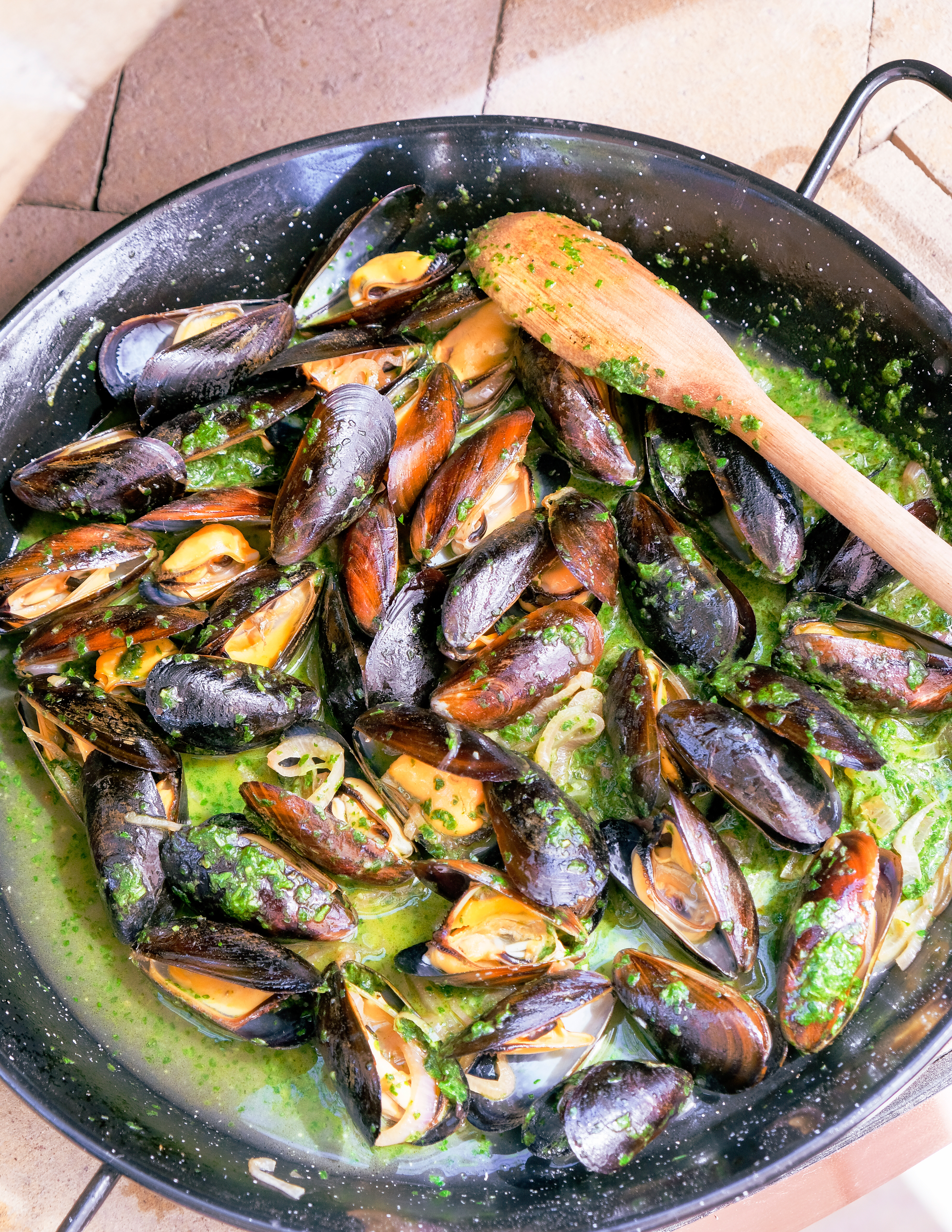 roasted-mussels-persillade-su.jpg