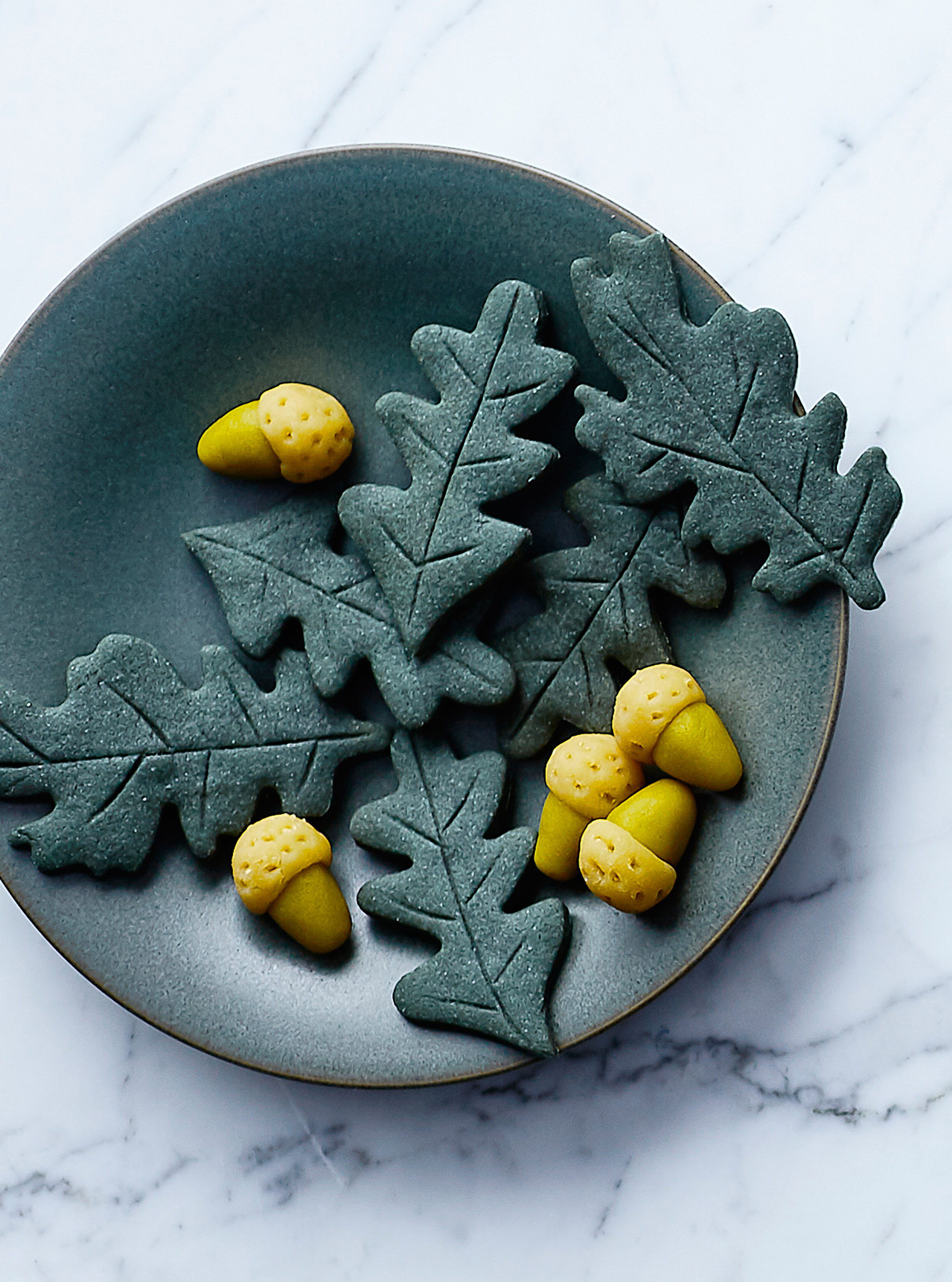 su-Oak Leaf Cookies