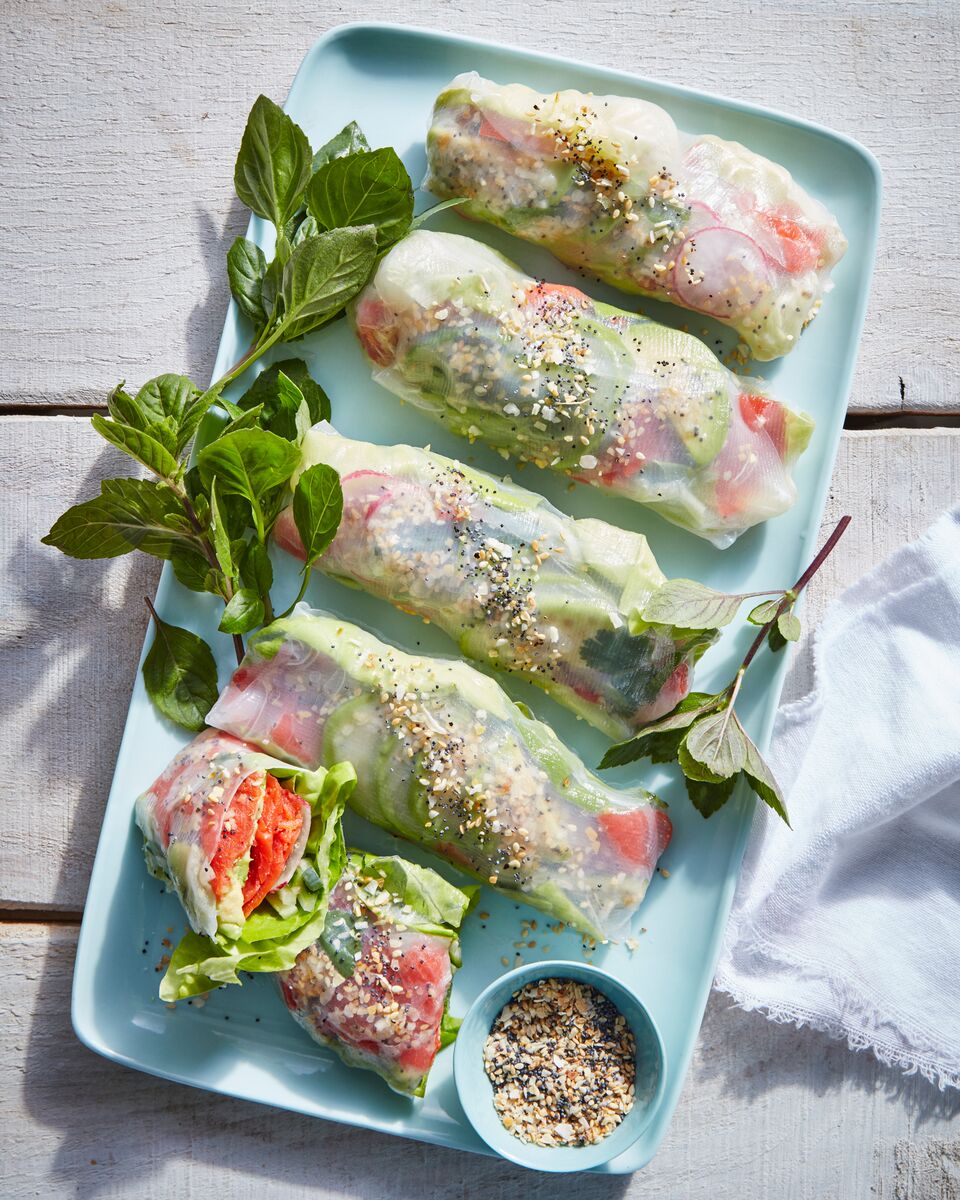 cl-Everything Smoked-Salmon Summer Rolls