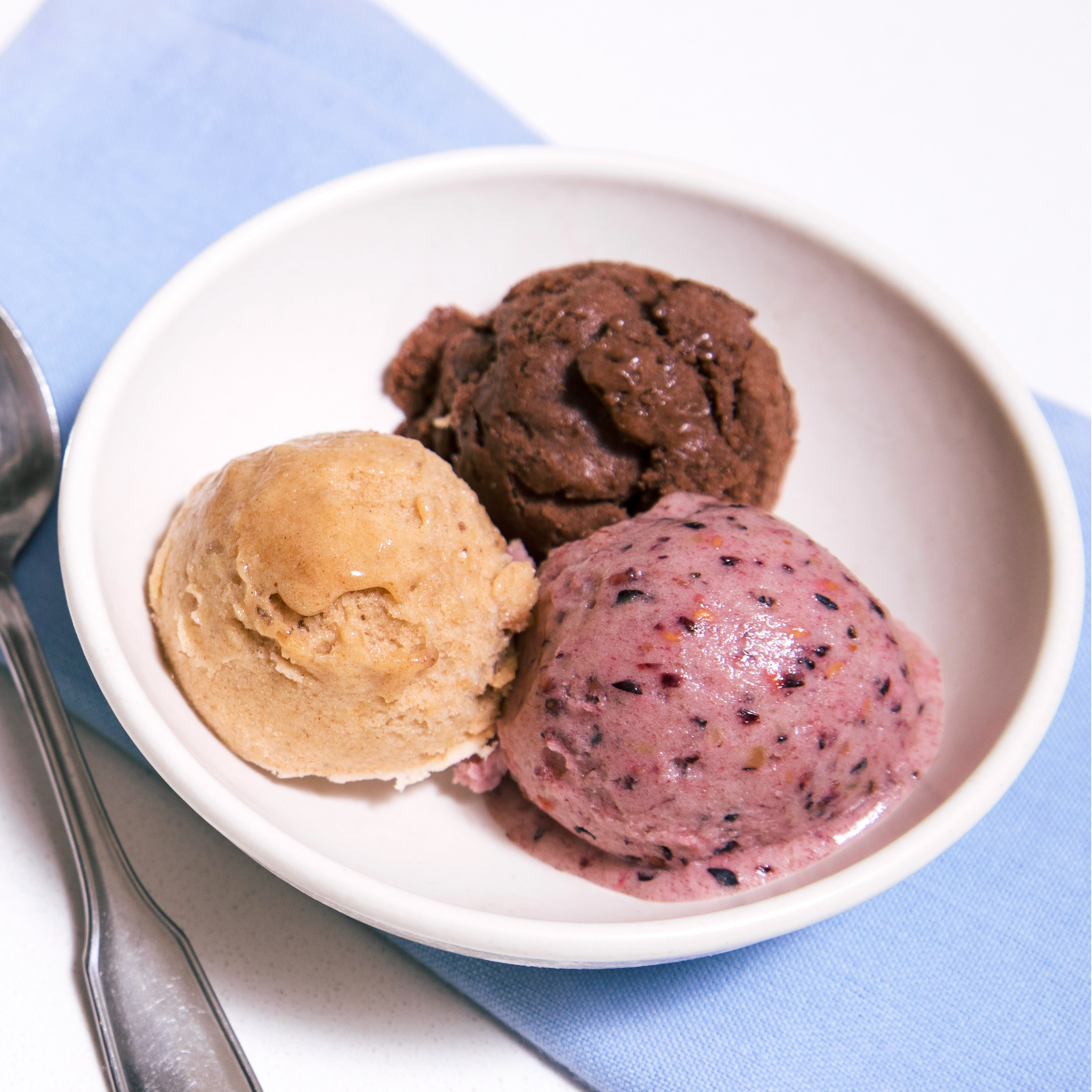 How to Make Banana Ice Cream with Berries, Chocolate, or Cinnamon