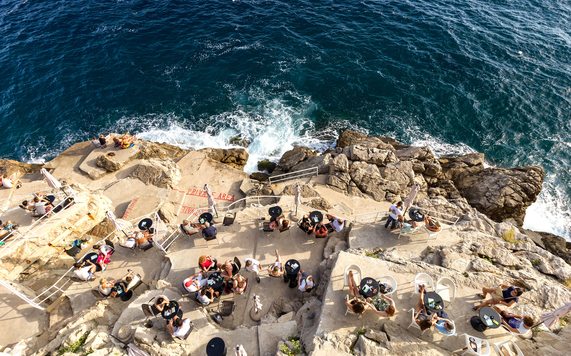 buza-bar-in-dubrovnik-croatia