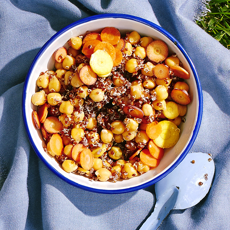 su-Carrot Salad with Red Quinoa and Chickpeas Image