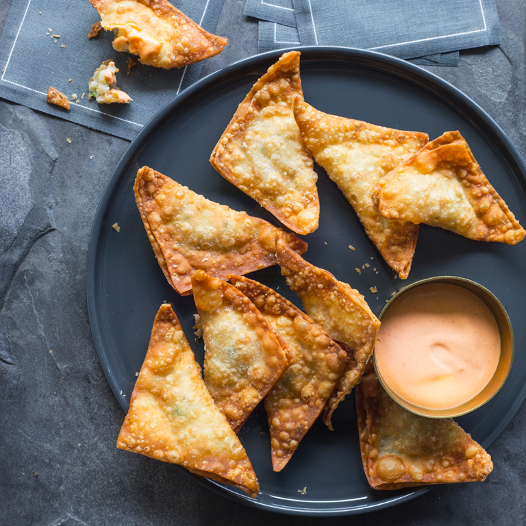 su-Crispy Shrimp Won Tons with Sriracha Mayo Image