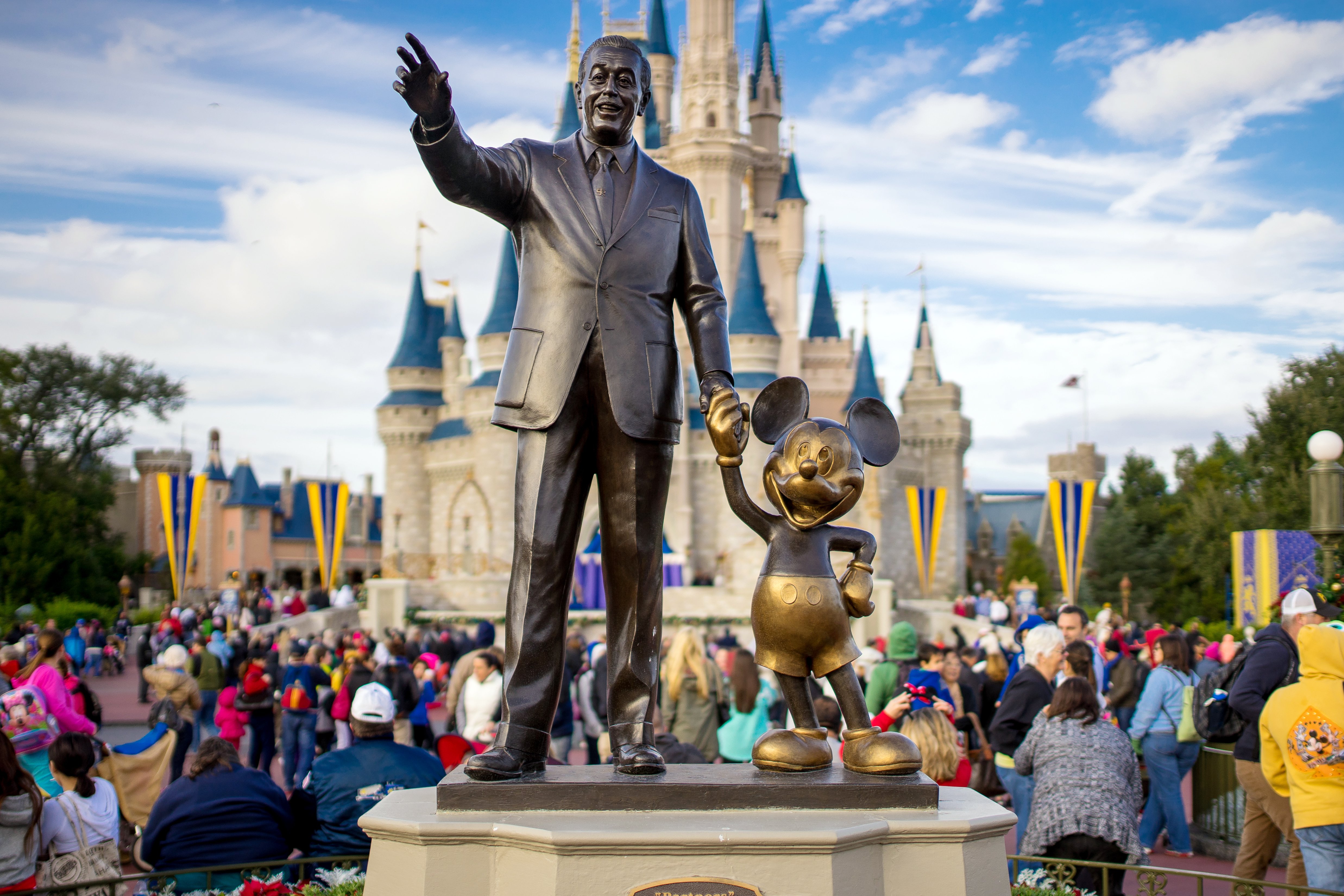 10 Secrets to Saving Money at Disney and Universal, According to Theme Park Experts