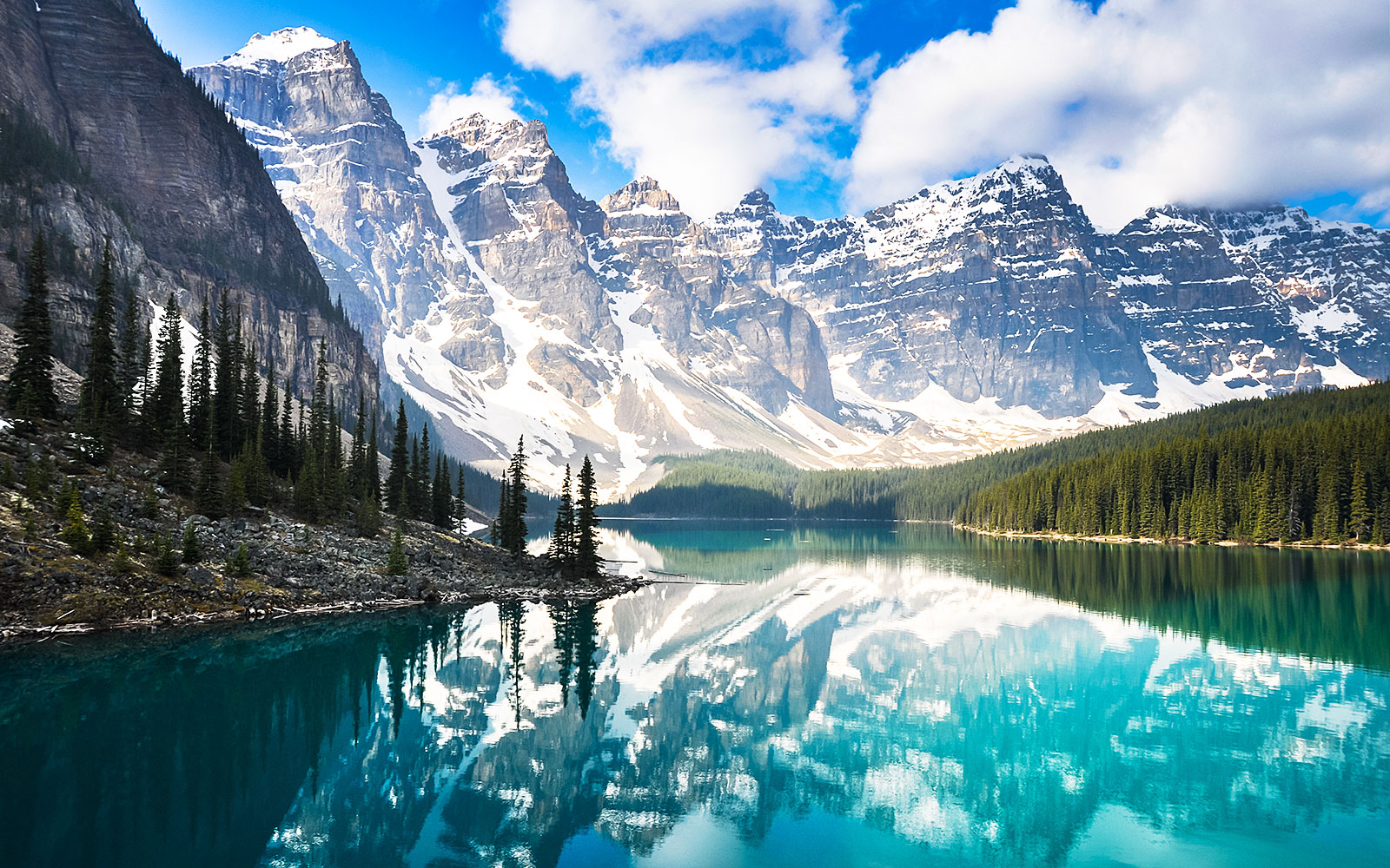 Canada Is Offering Free Admission to Its National Parks in 2017—Here’s Where to Stay