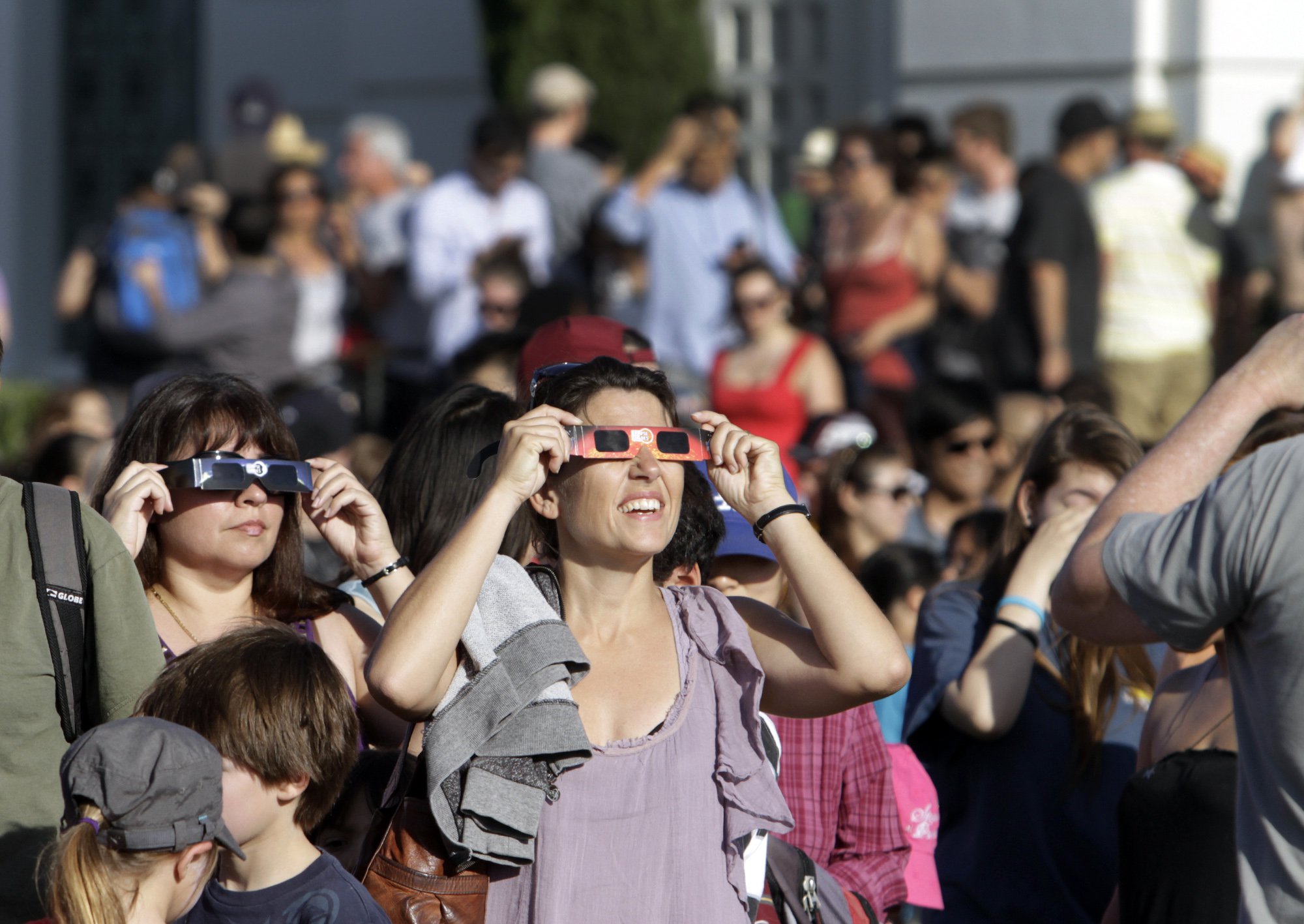 April’s Total Solar Eclipse Is a Must-See. Here Are 5 Charming Destinations in Its Path. 