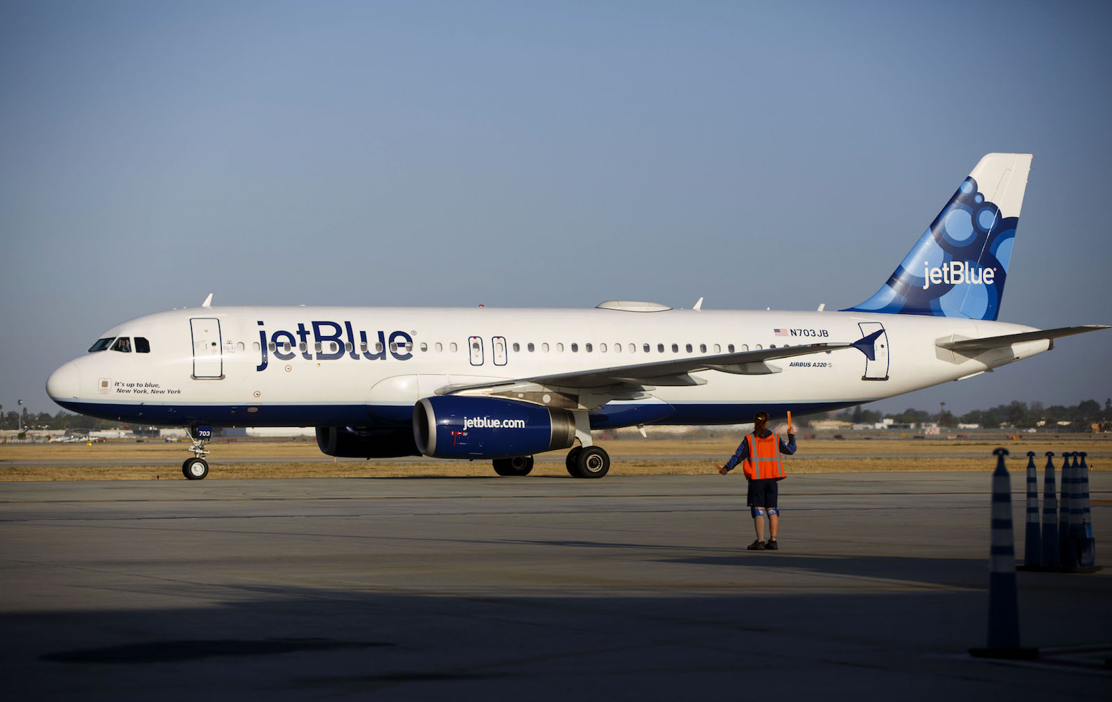 JetBlue Is Giving Free Flights to People Who Owe Taxes