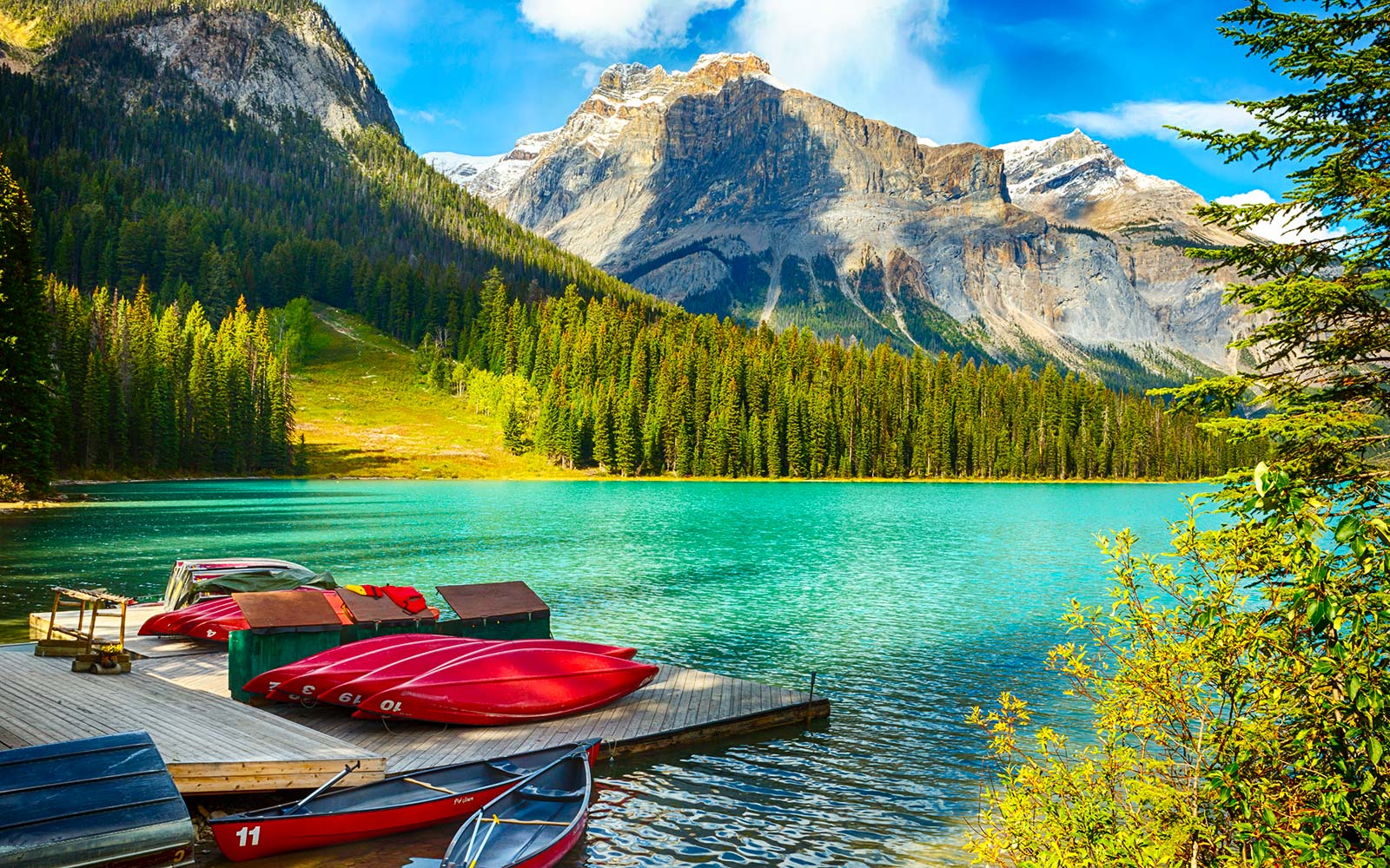 Buy a Cheap Ticket to Canada for the Country’s Birthday