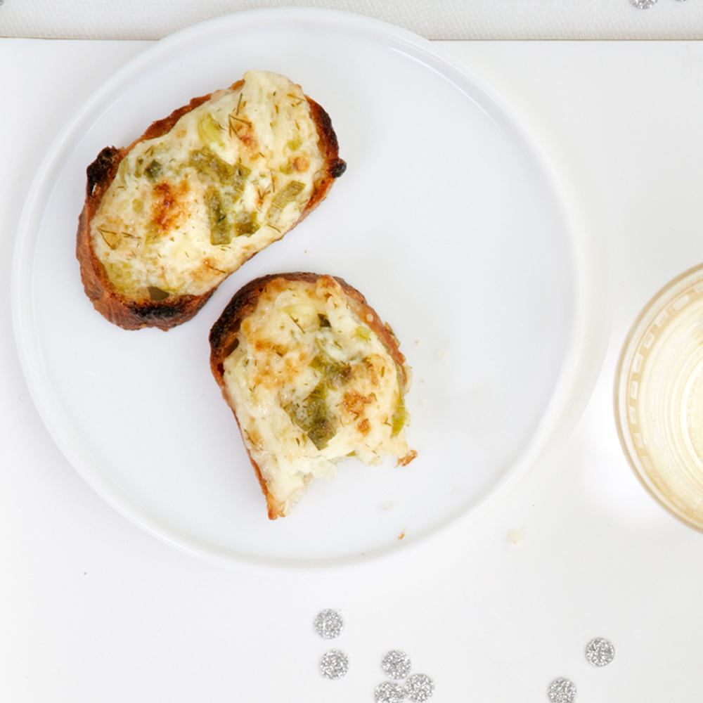 su-Herbed Onion Parmesan Toasts