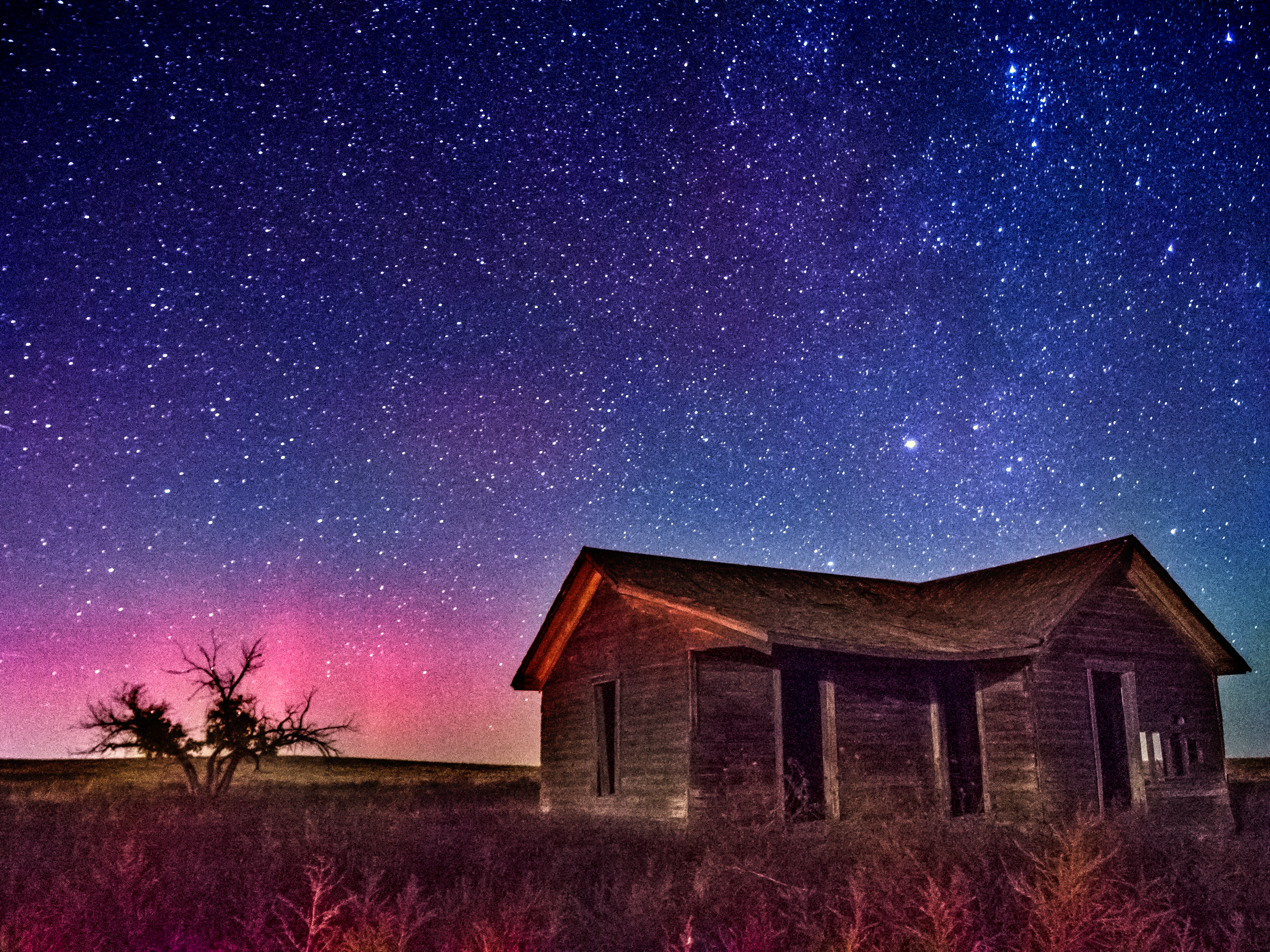 The northern lights hit the West, San Francisco’s best shops, and more great travel finds