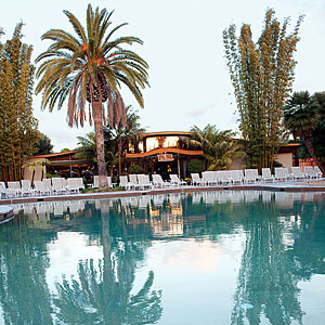 Paradise Point Resort & Spa