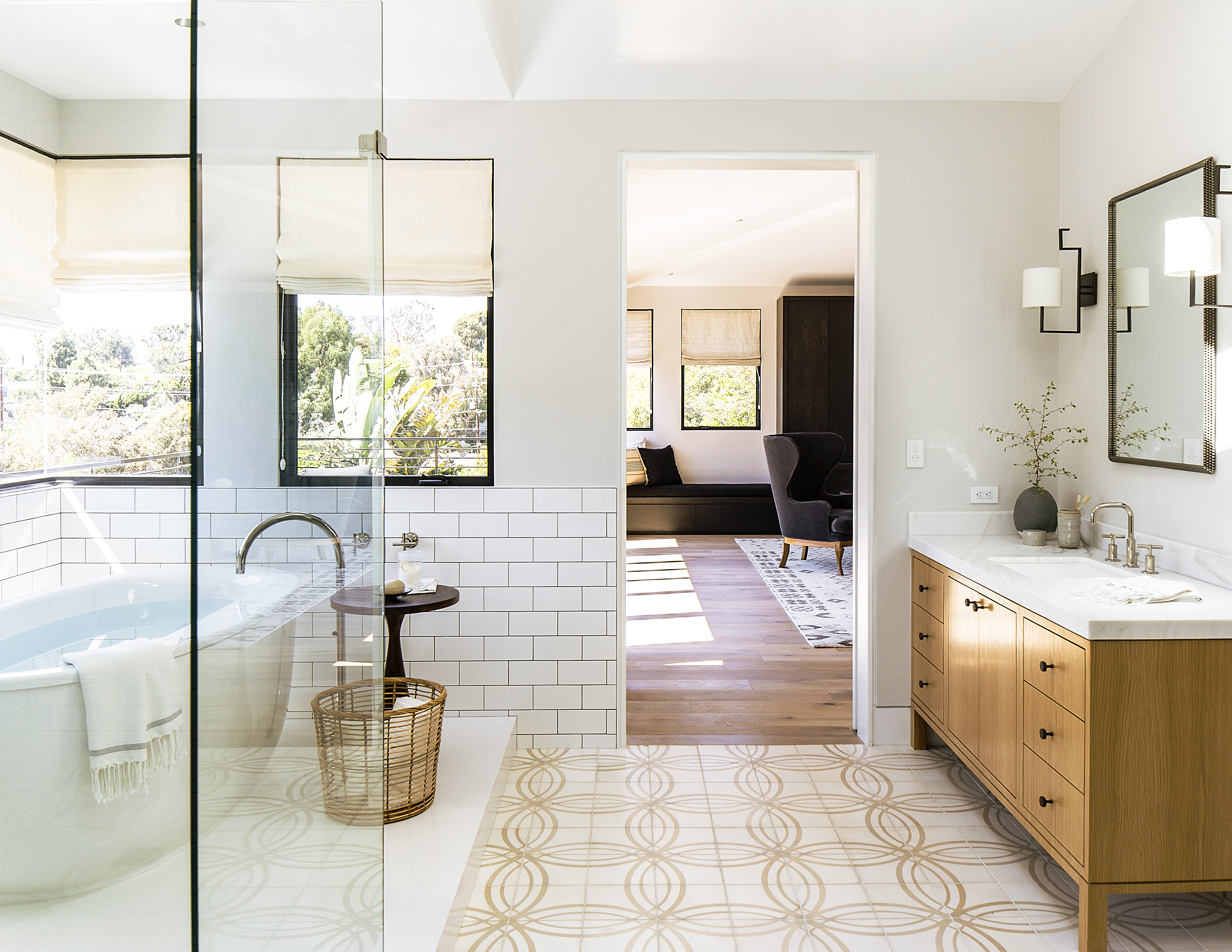 Sunset Makeover: 5 Ways to Create a Subtle Showstopper Bathroom