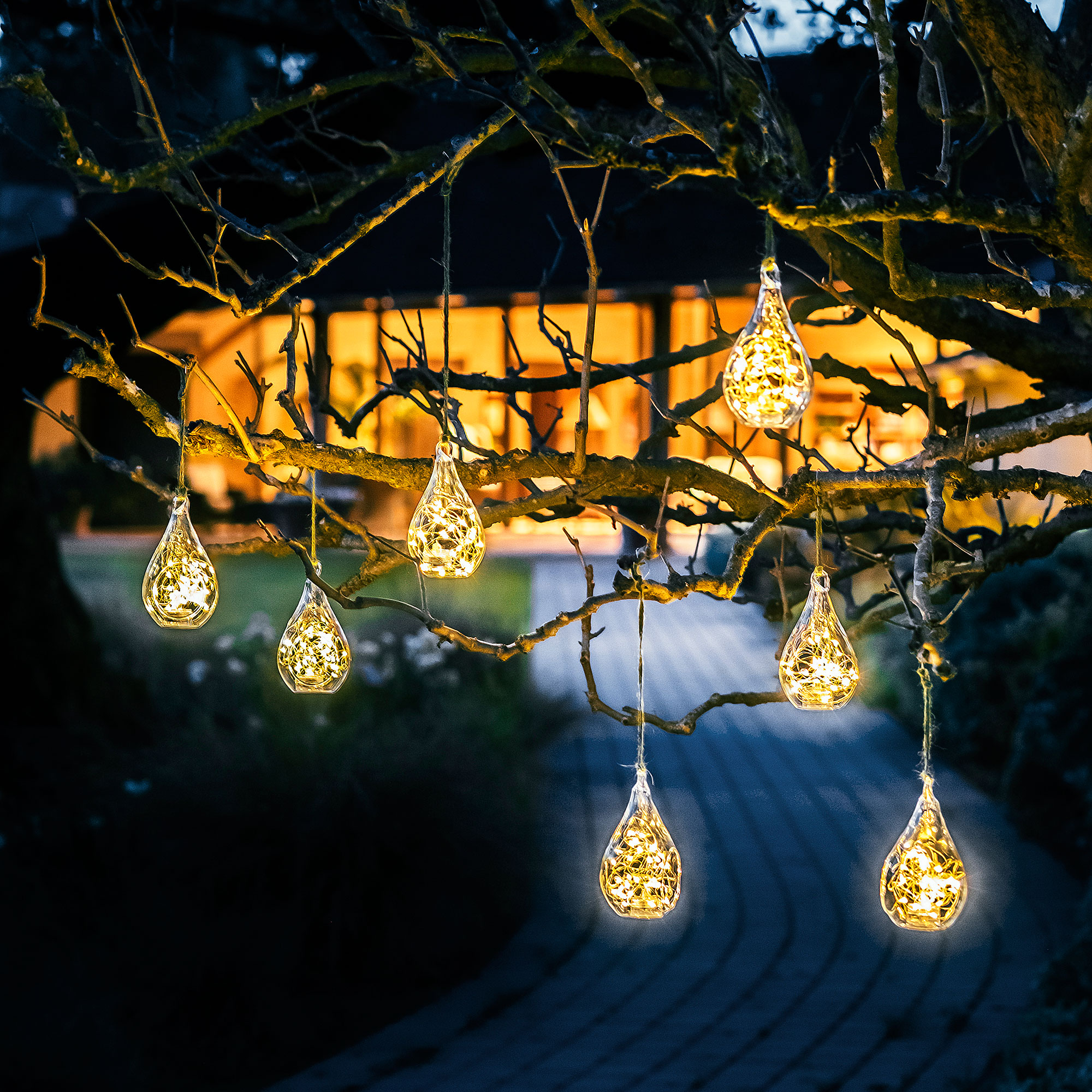 7 Ideas for Outdoor Holiday Lights