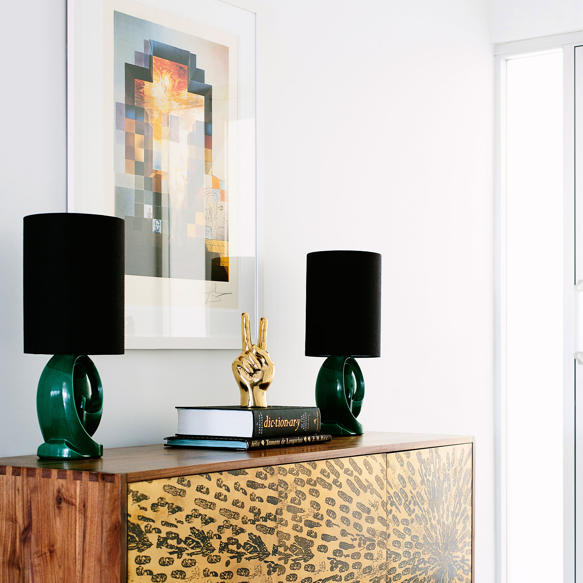 drop-a-hint-with-artwork