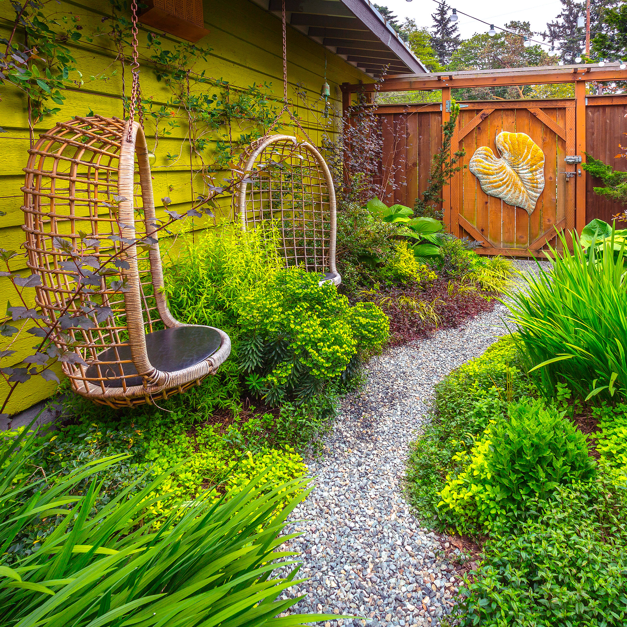 How to Design a Vibrantly Colorful Garden - Sunset Magazine