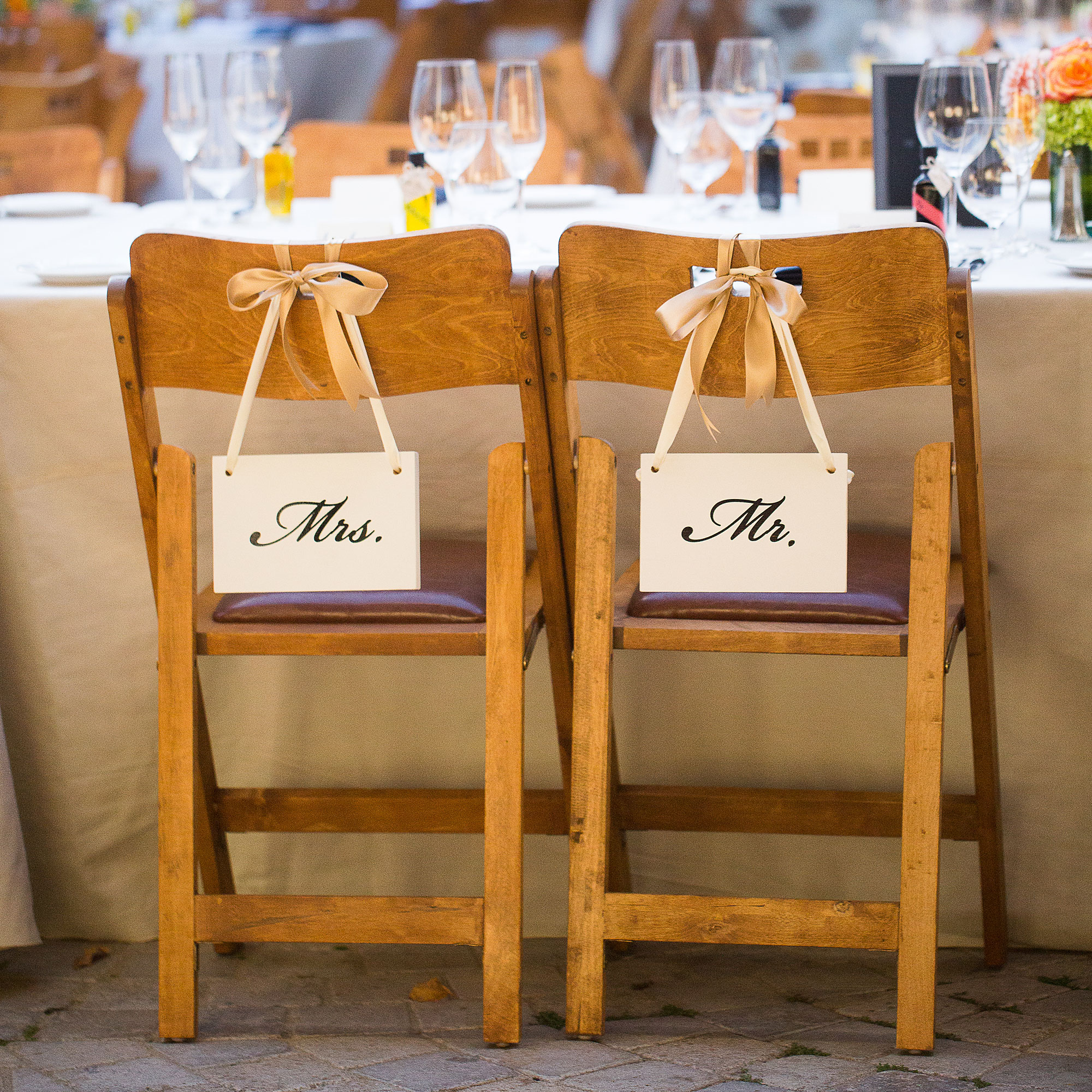 bride-and-groom-chairs