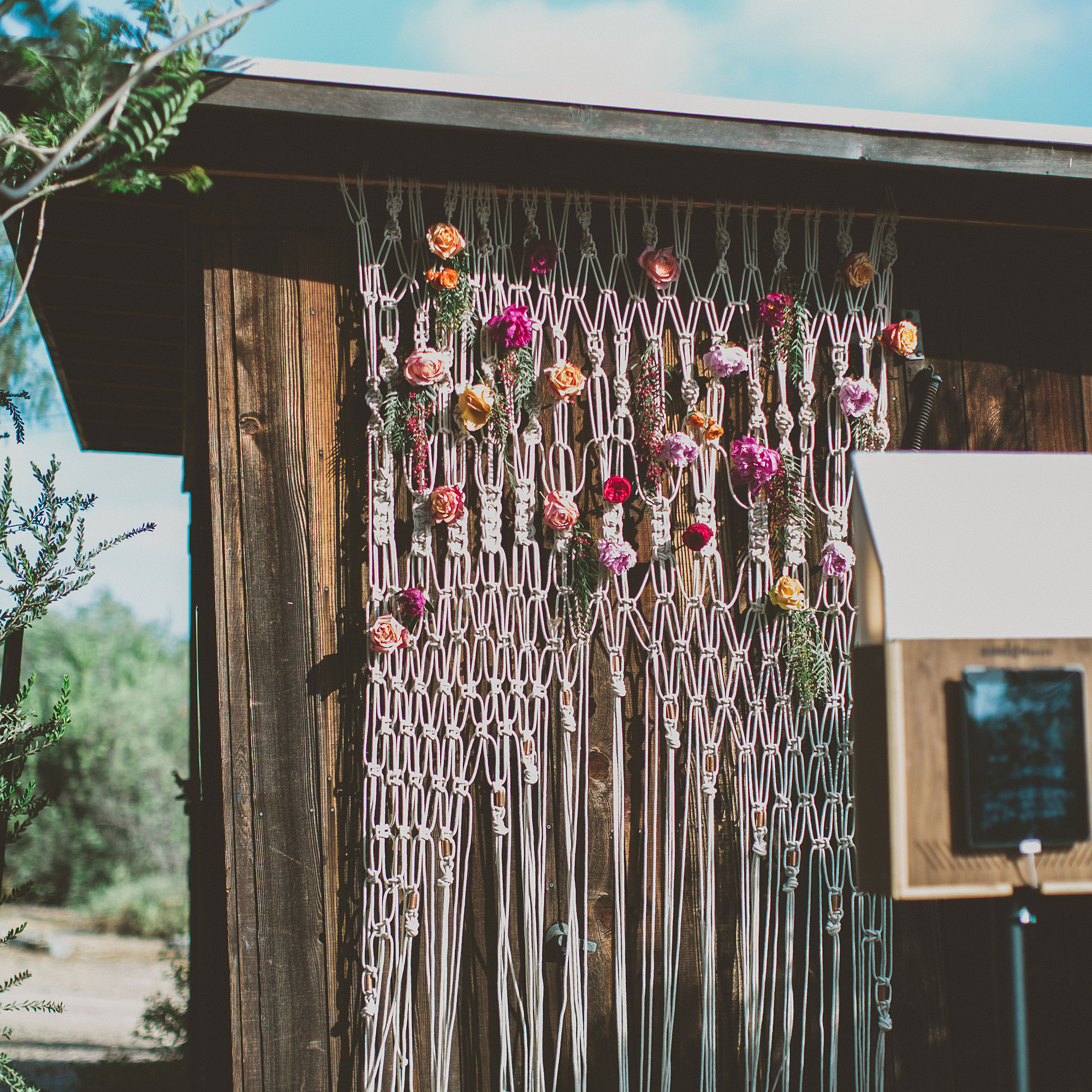 macrame-and-flower-backdrop