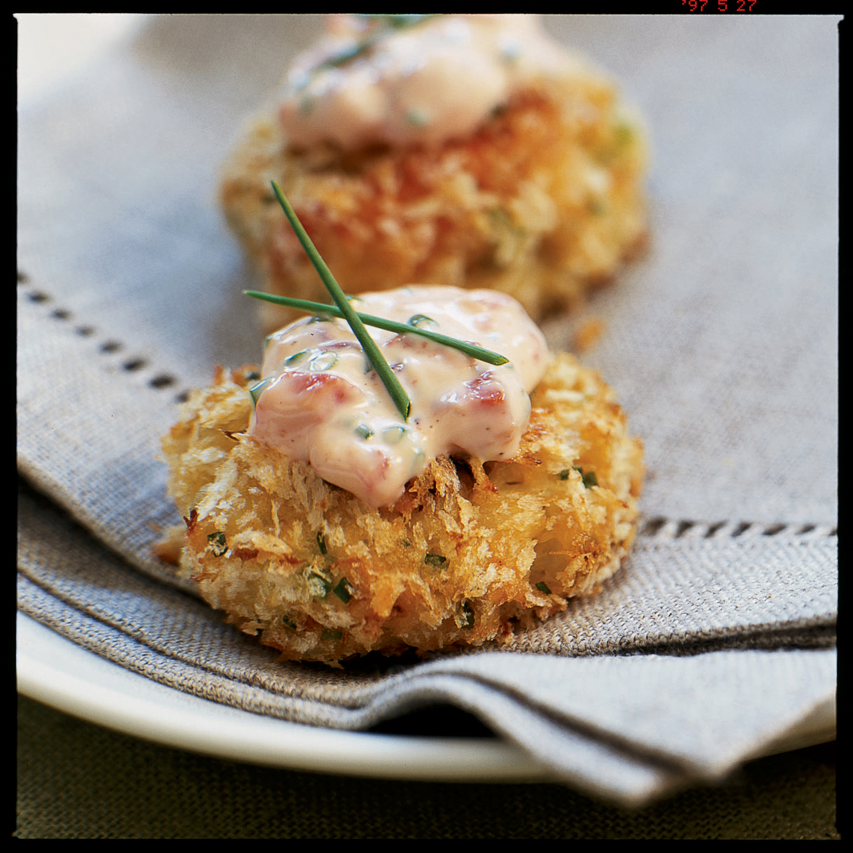 panko-crusted-crab-cake-bites-with-roasted-pepper-chive-aioli
