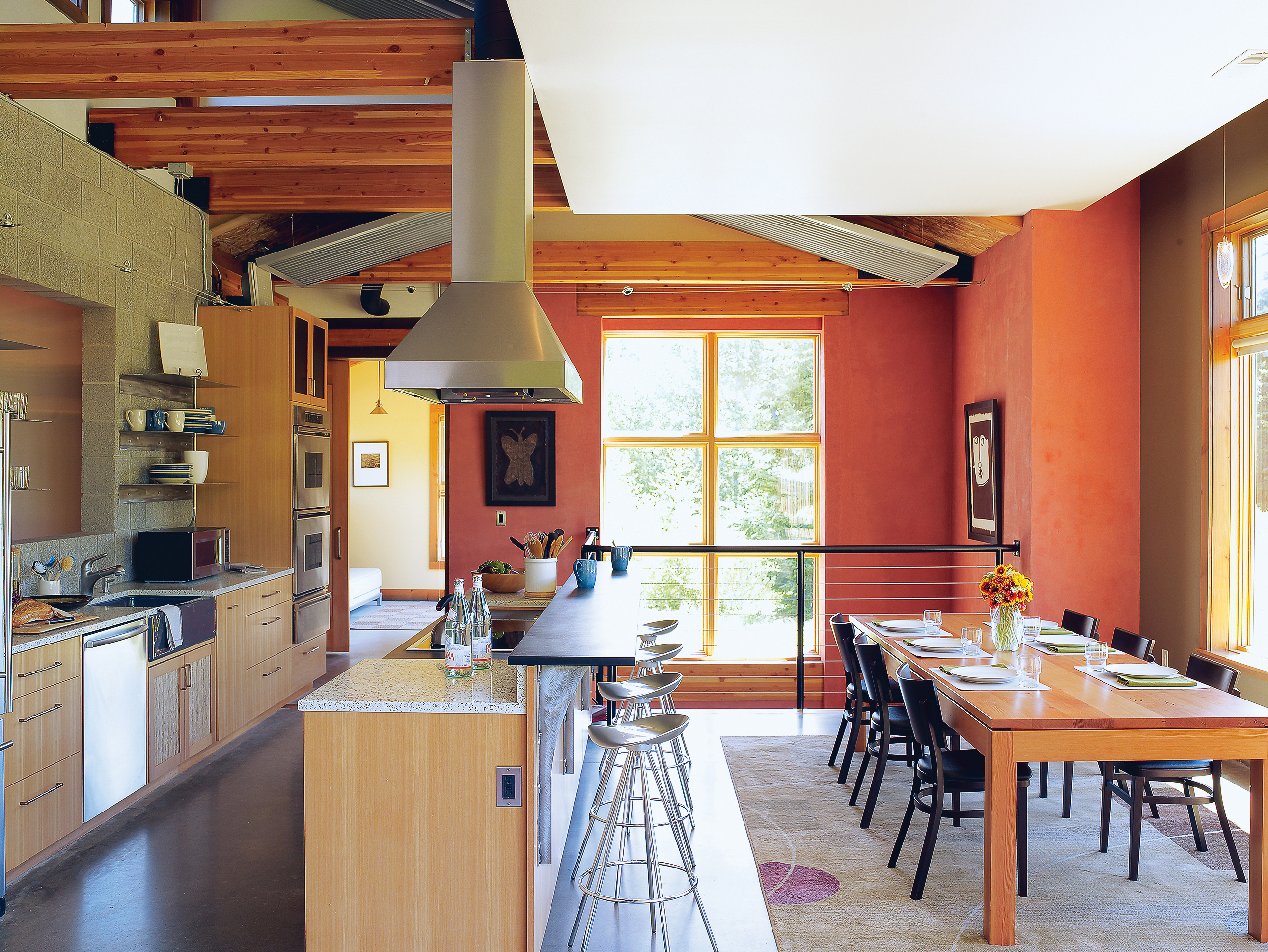 cutting-edge-cabin-dining-room