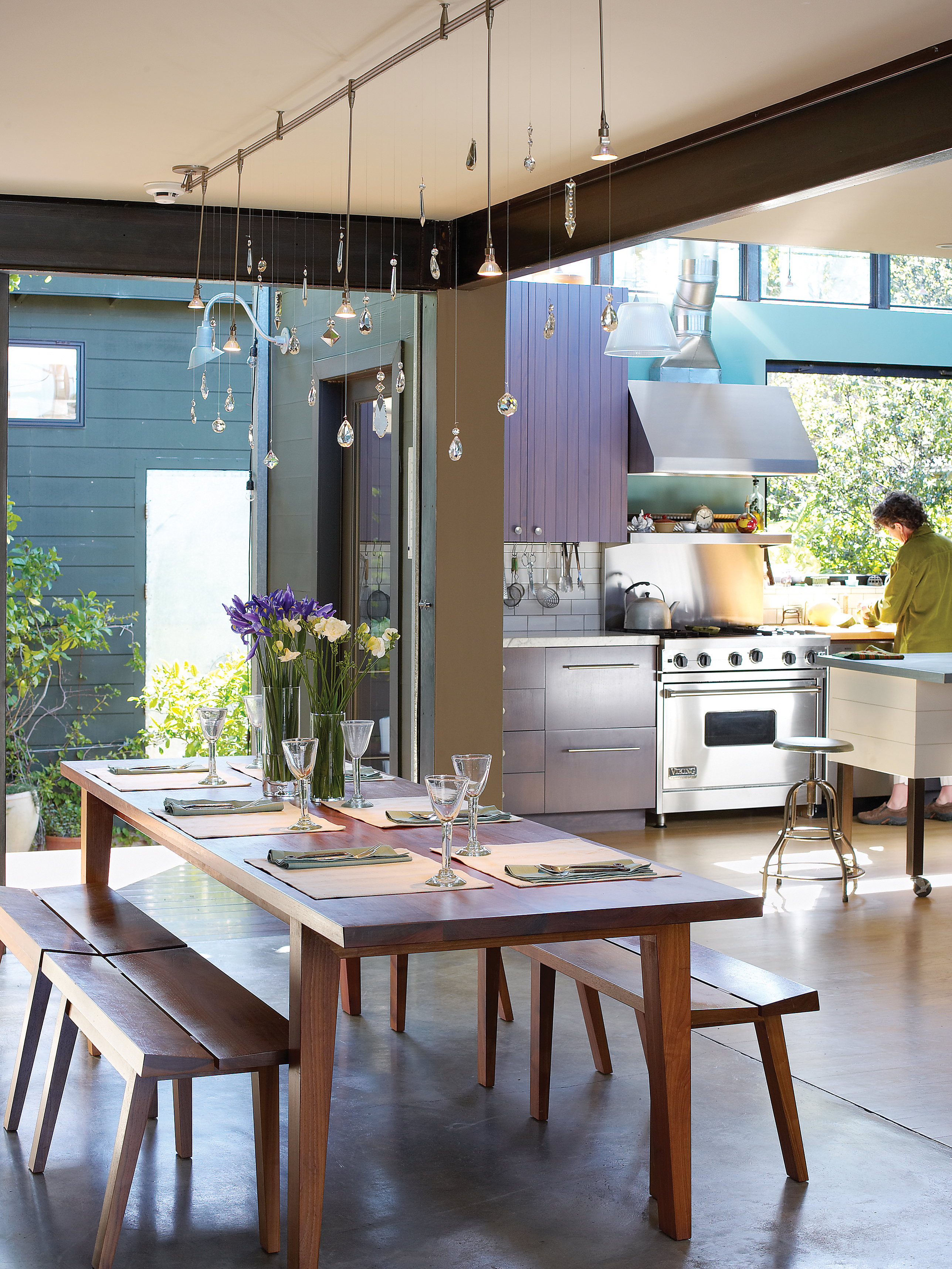 a-well-parked-dining-area