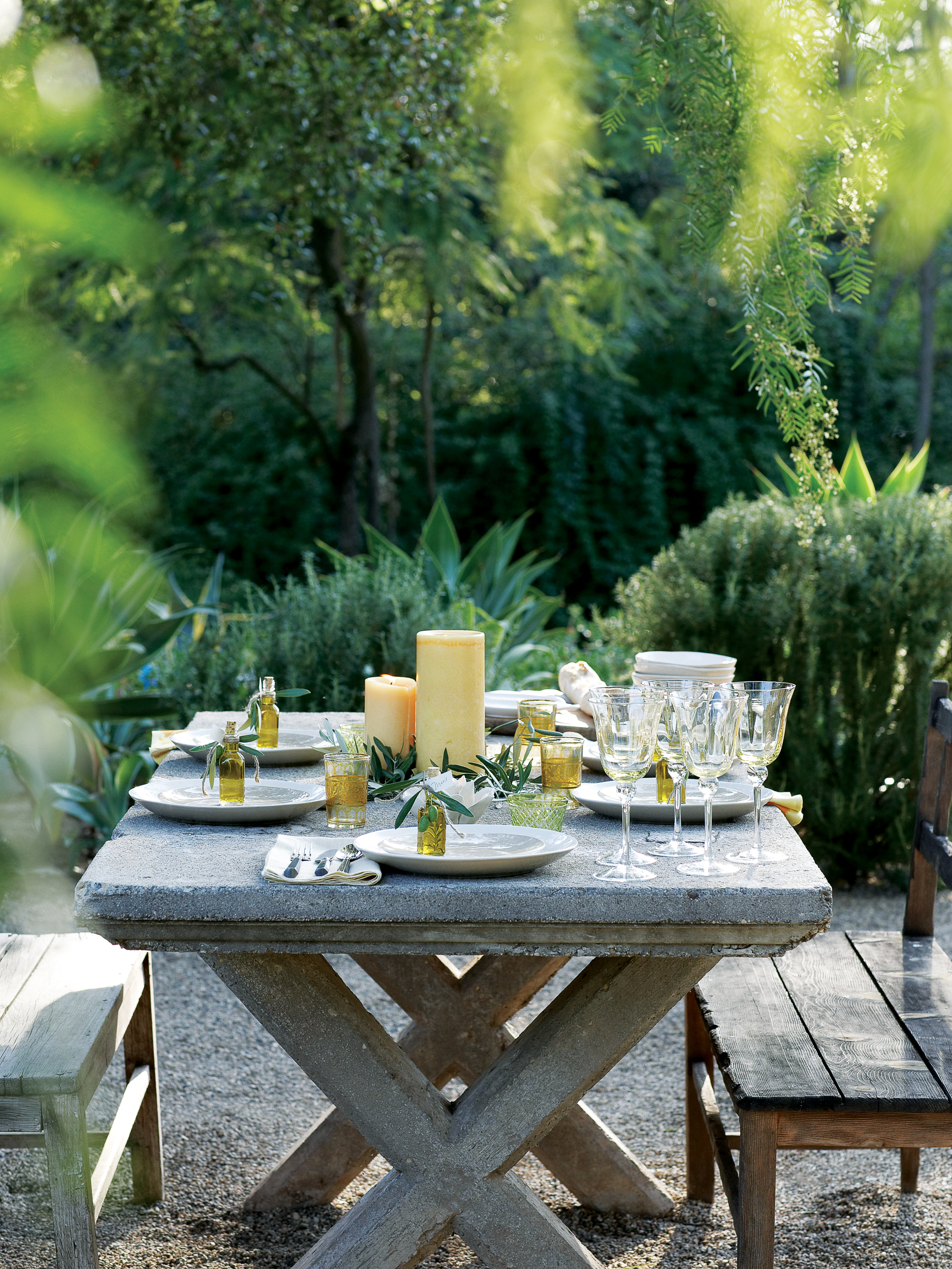 tuscan-dining-the-table
