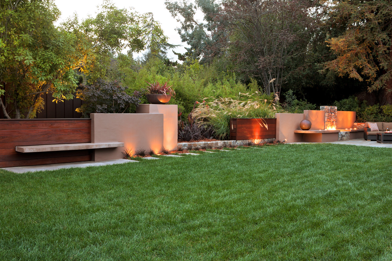 gather-around-a-firepit-wall