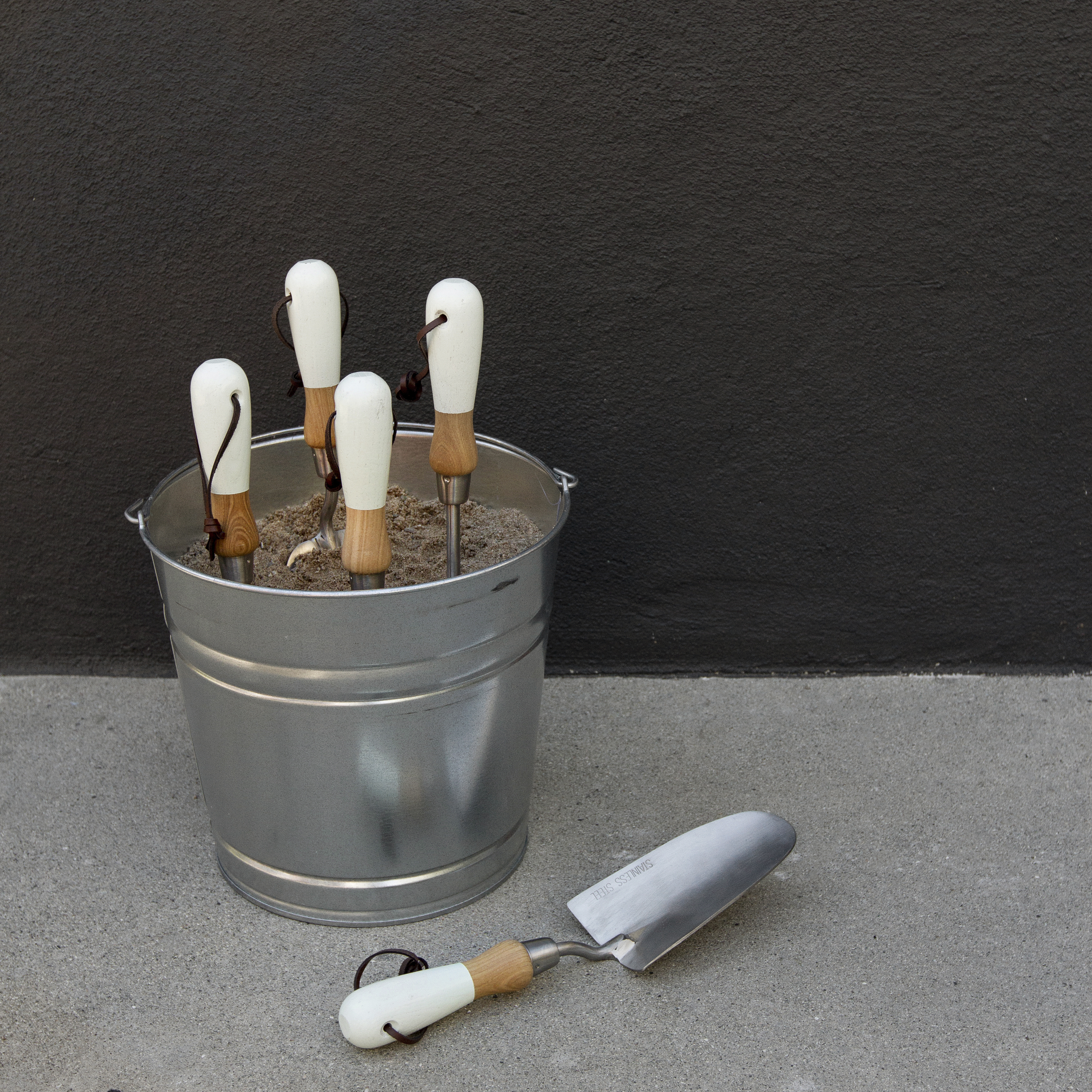 preserve-garden-tools