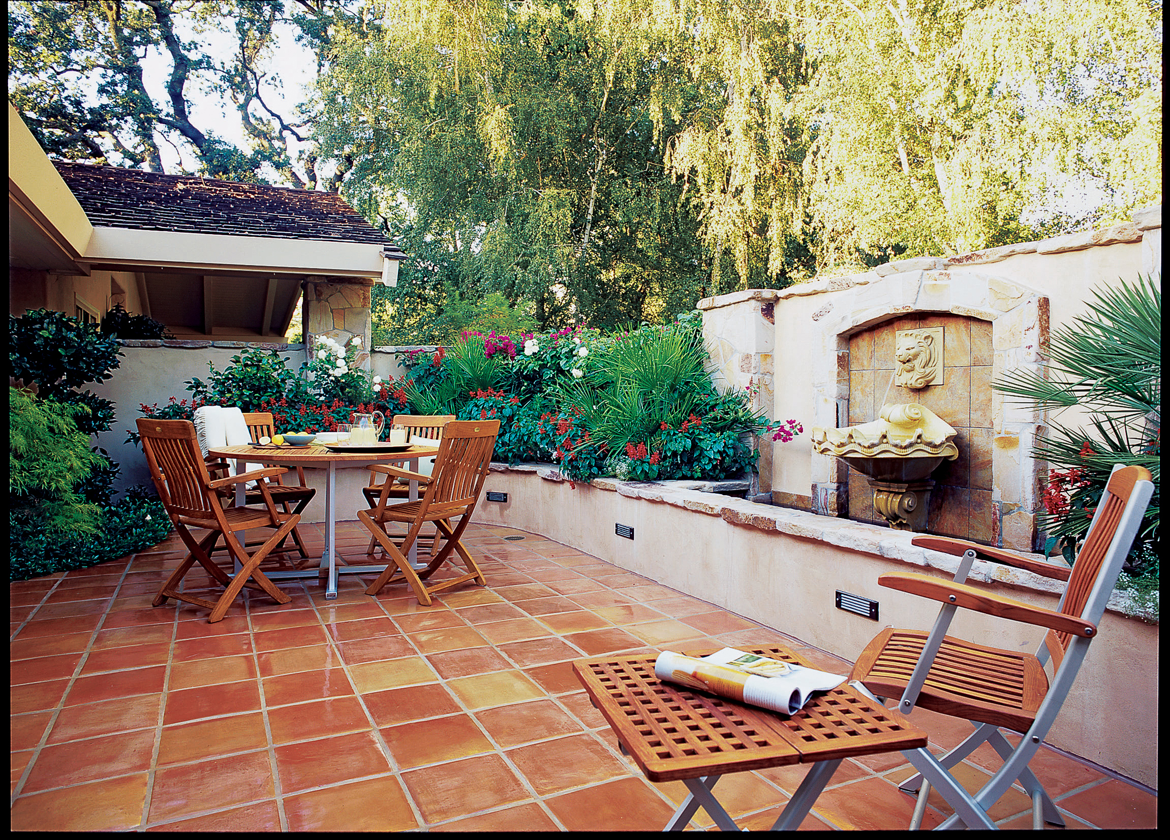 mediterranean-accent