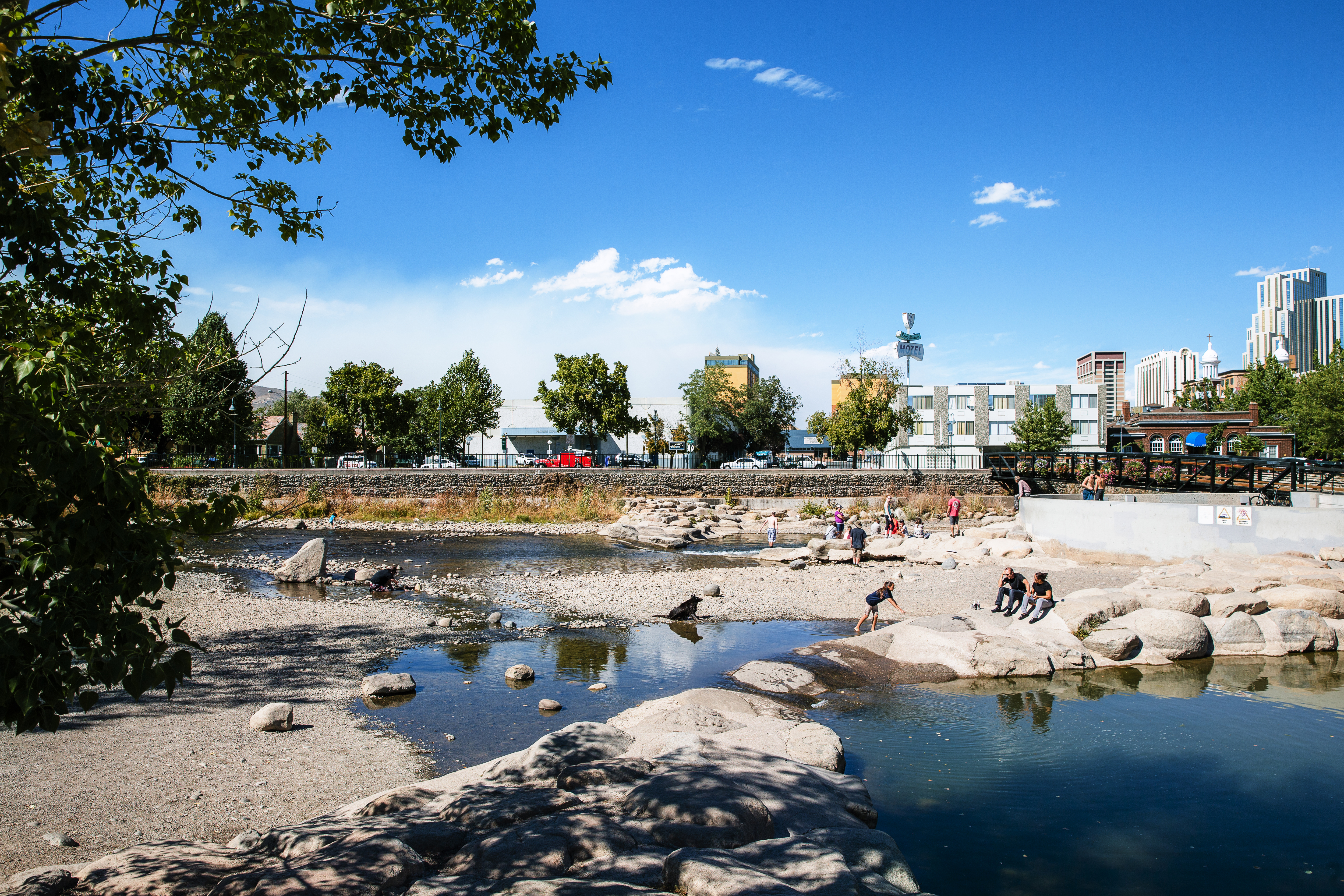 reno-river-walk-arts-district