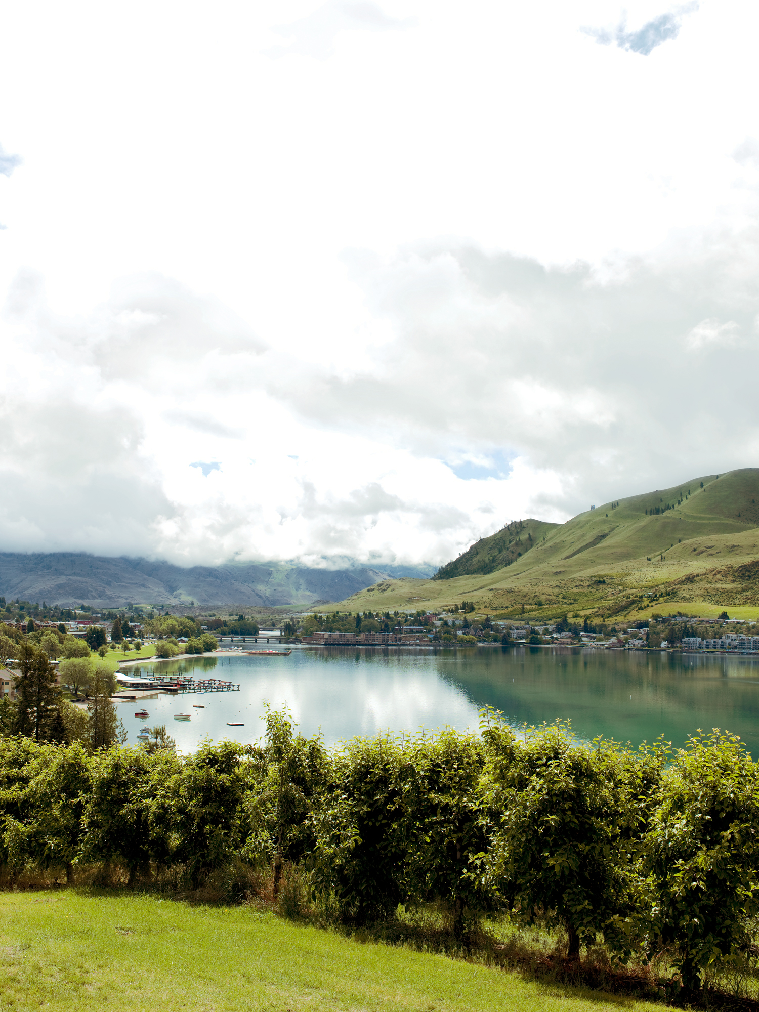 Best lake vacation Lake Chelan in Washington