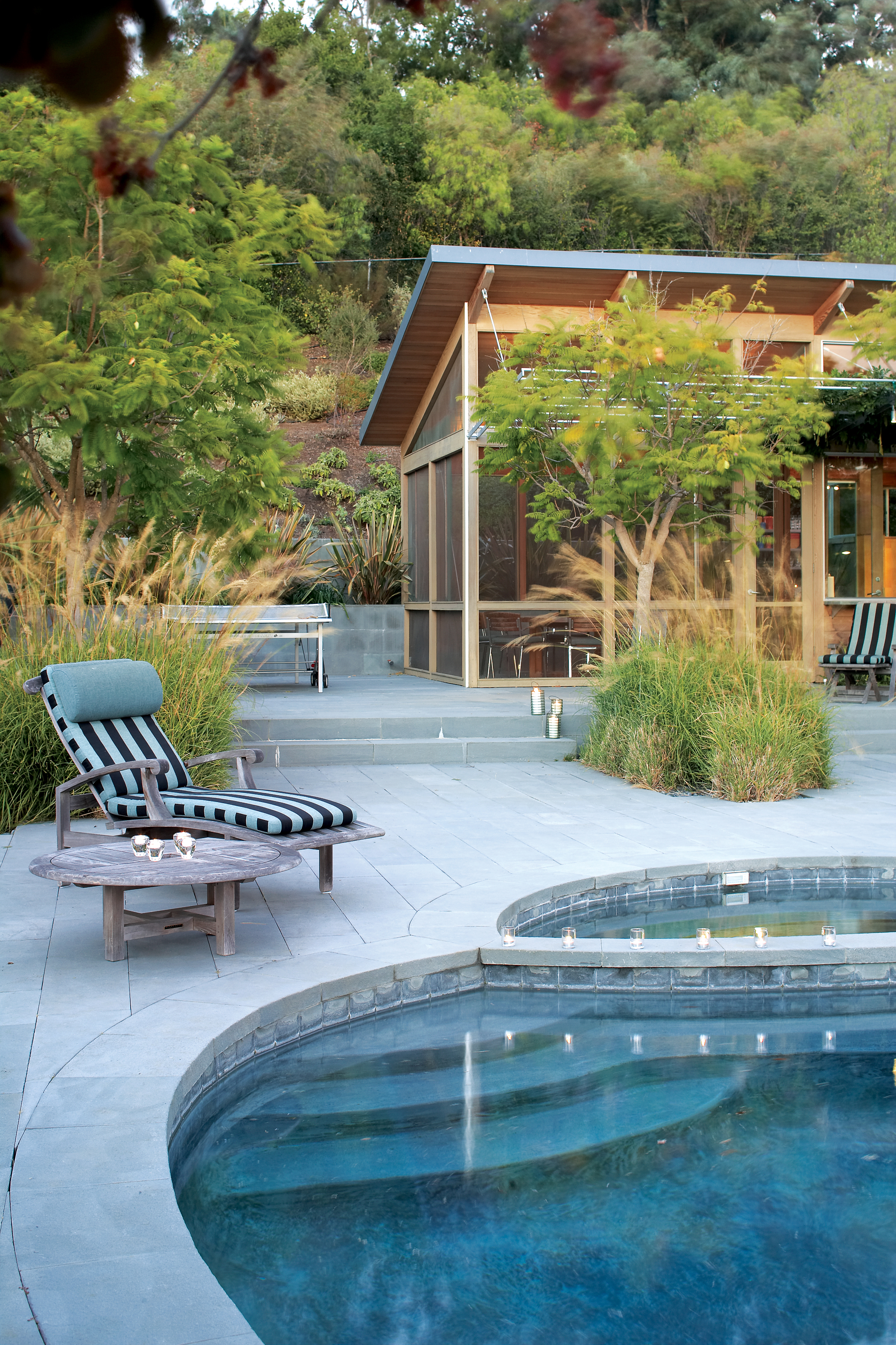 seamless-patio-and-pool