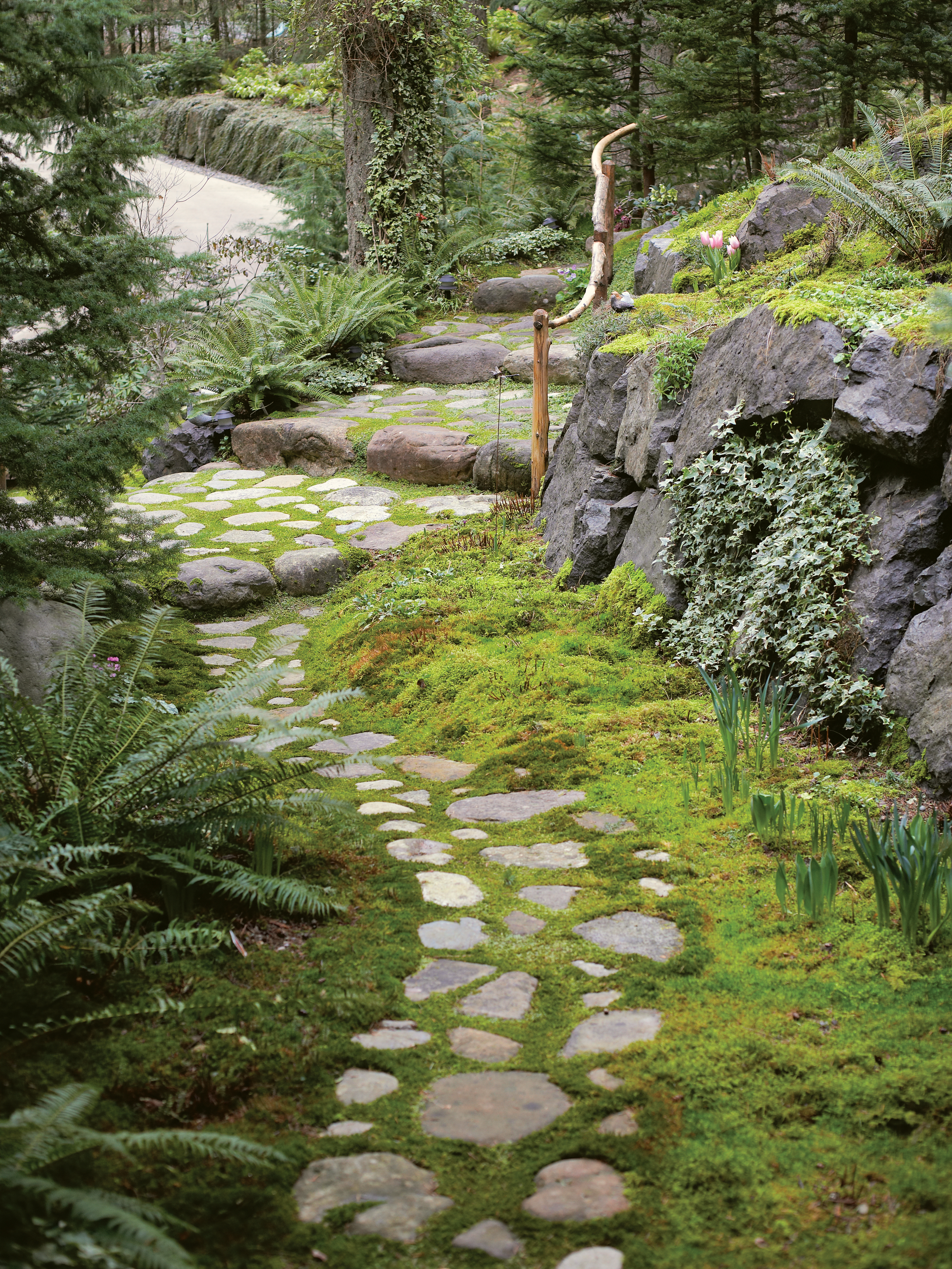 fieldstone-path-with-flair
