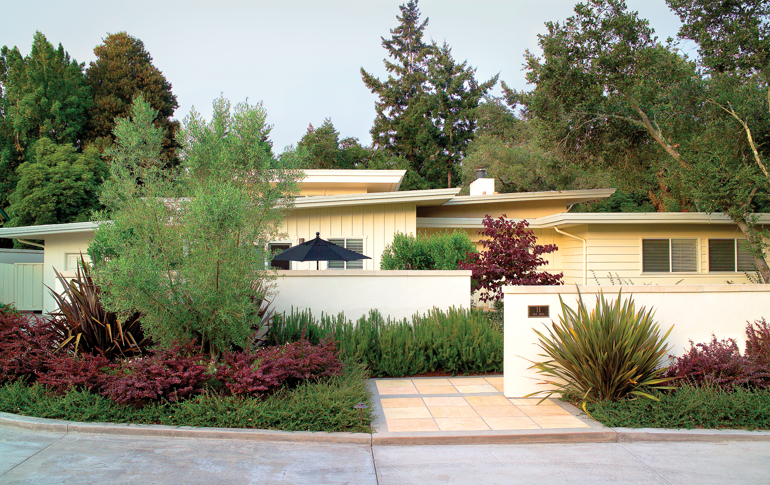 front-yard-private-entrance-after