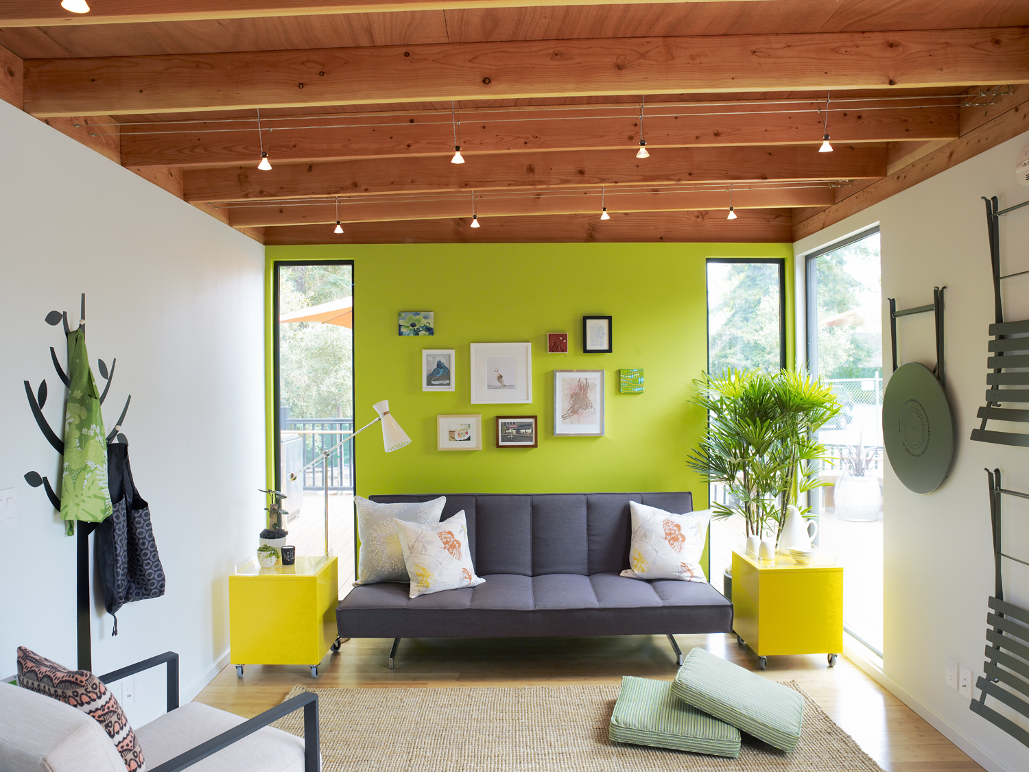 modern-cottage-living-room