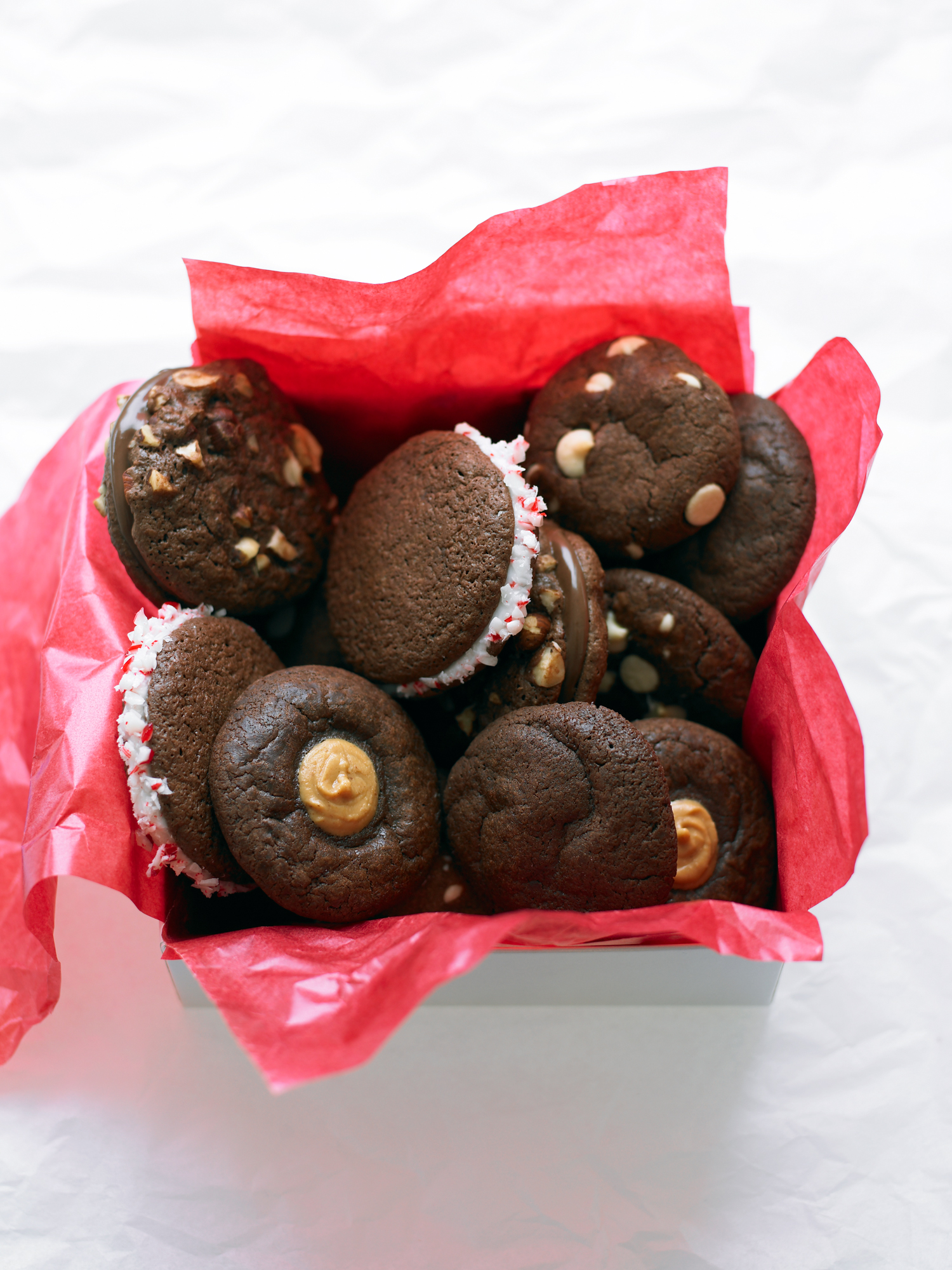 hazelnut-nutella-sandwich-cookies