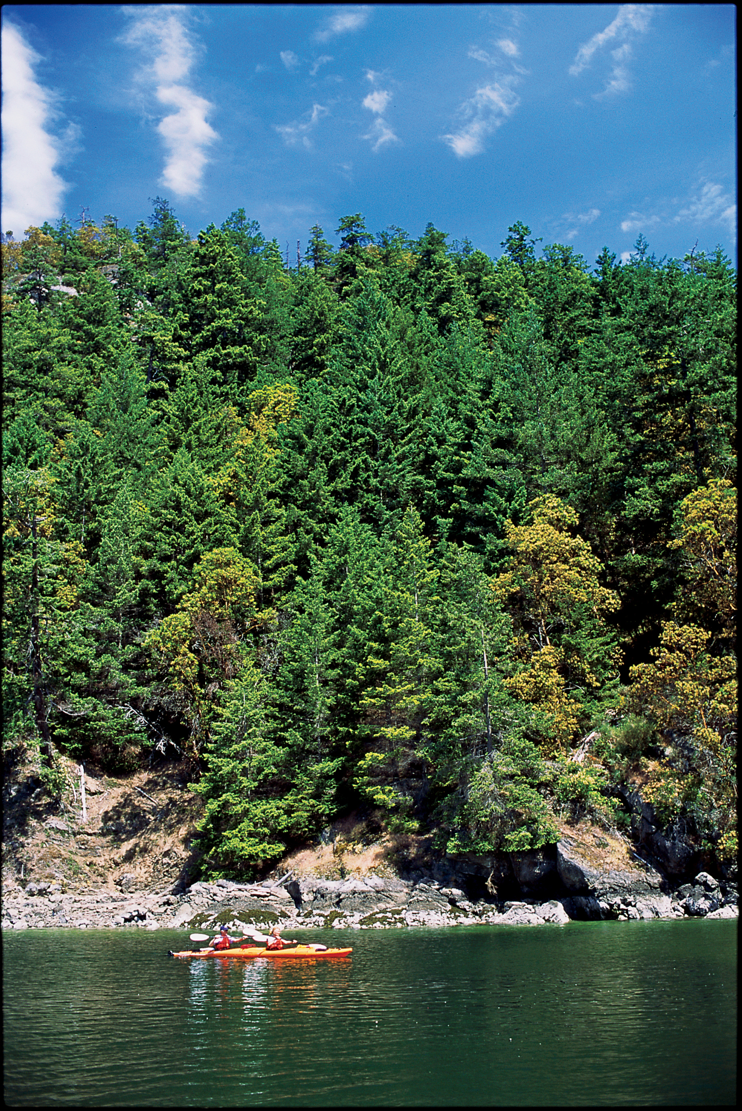 paddle-through-north-and-south-pender-island-bc