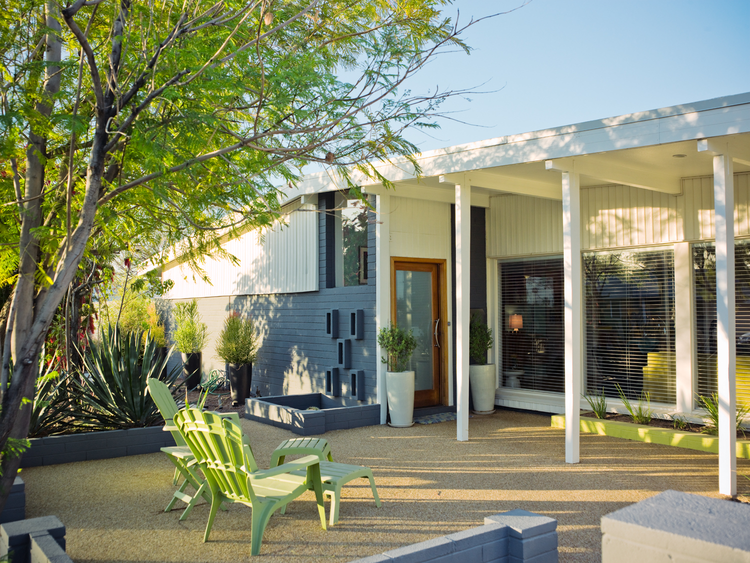 retro-ranch-60s-vibe-with-a-personal-touch