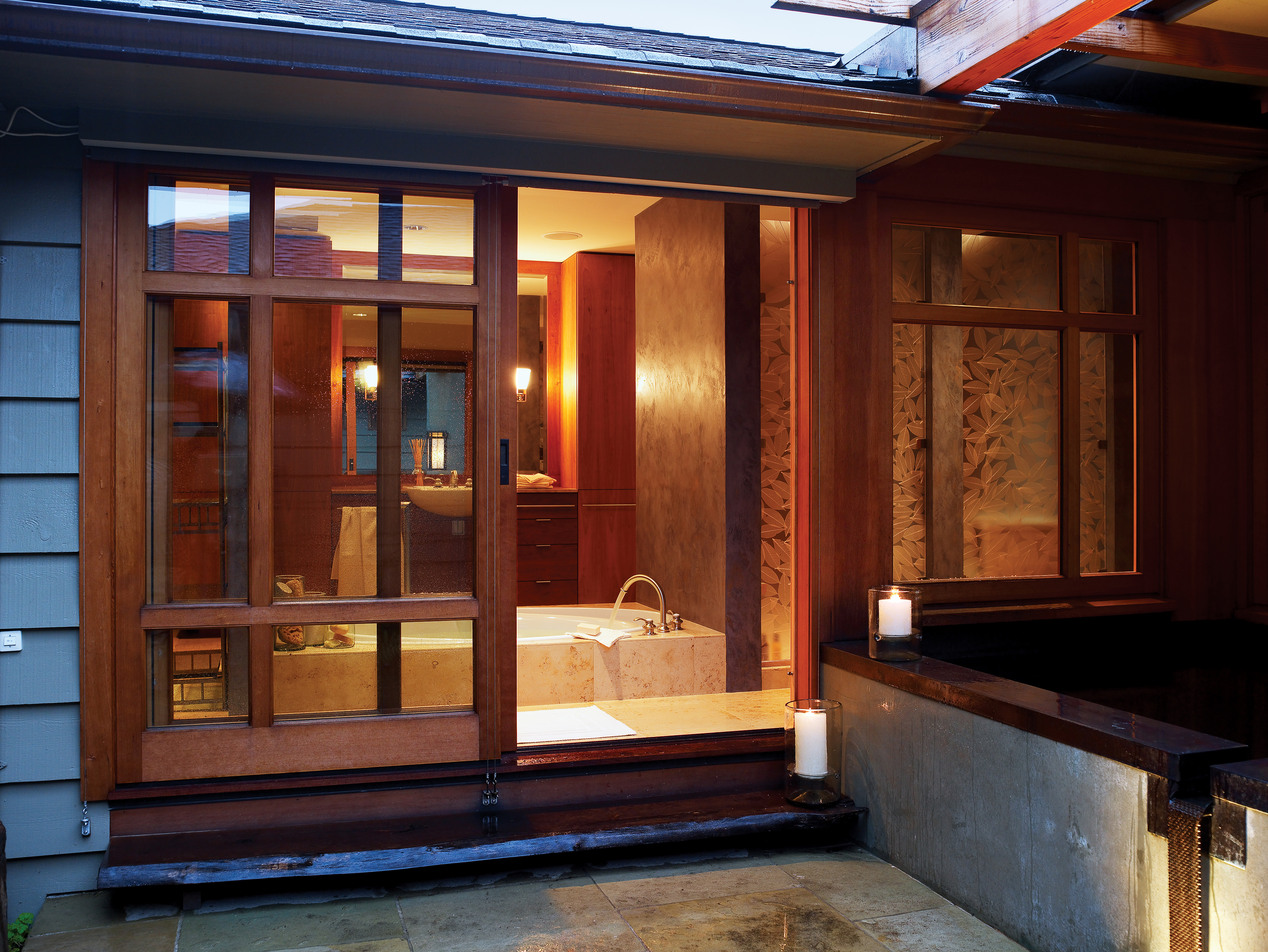 Restful Bath Opens Door to Nature