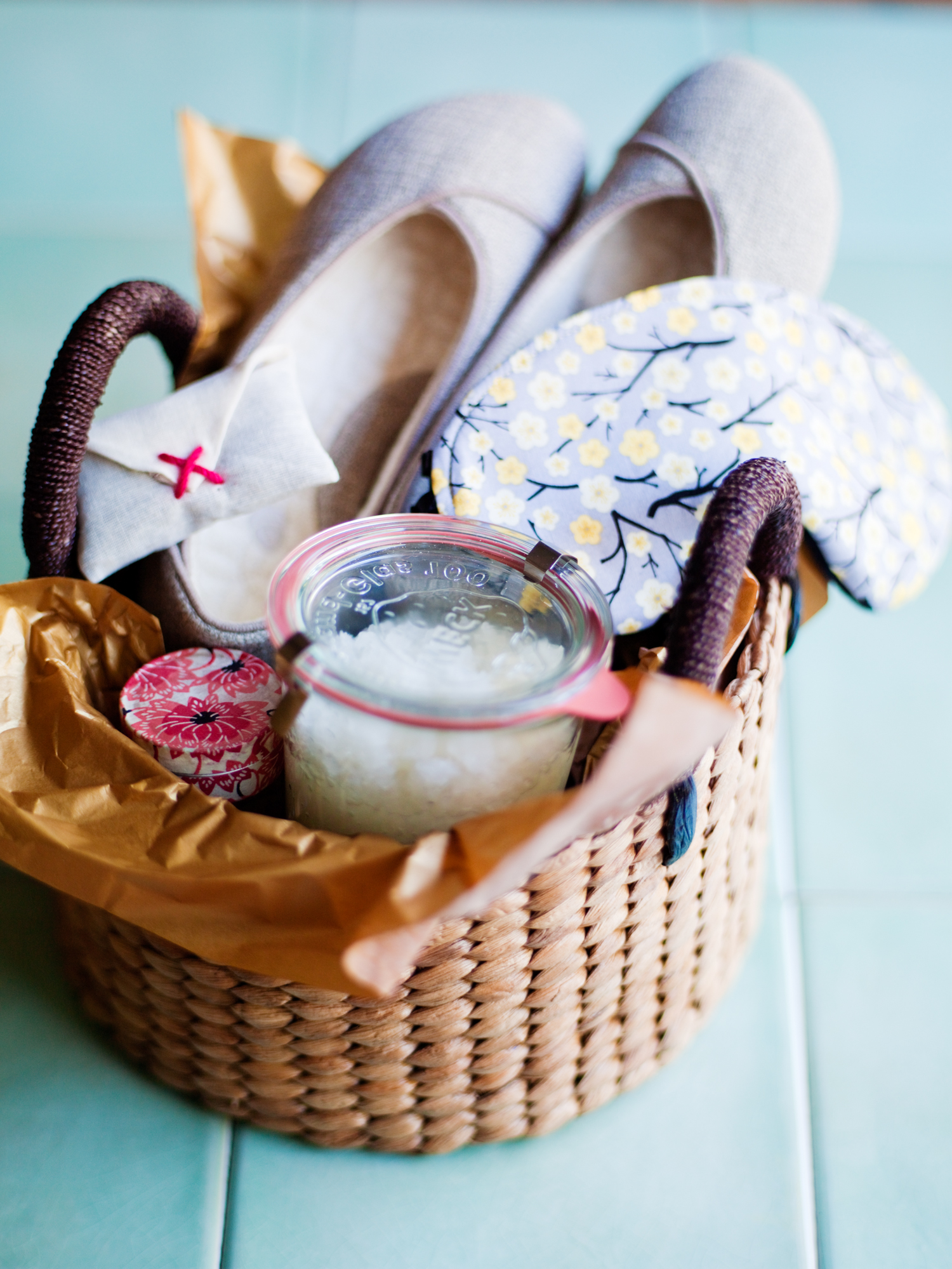 make-a-spa-gift-basket