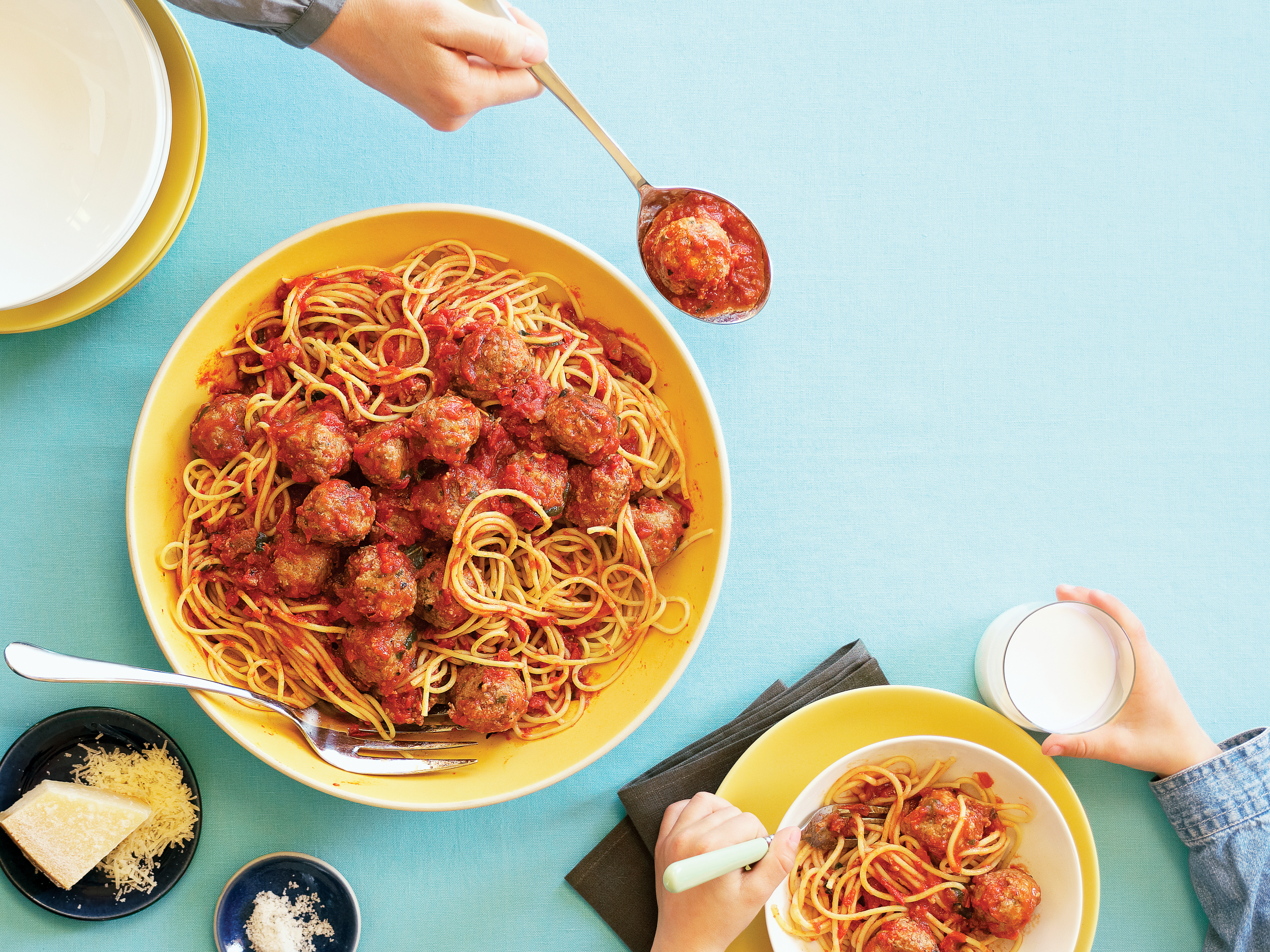 campaniles-spaghetti-and-meatballs-in-red-sauce